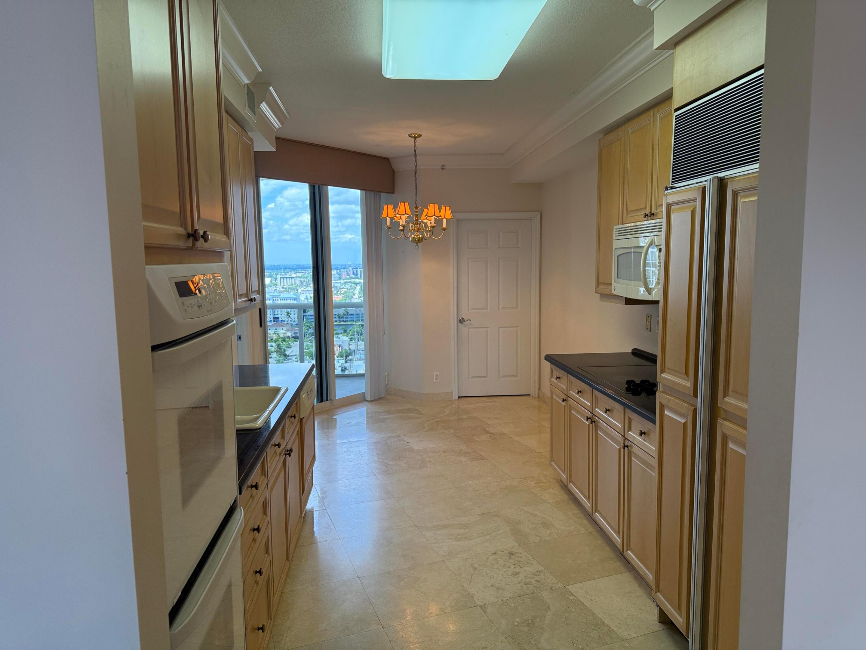 3200 N Ocean Boulevard 2103 Property Photo 9