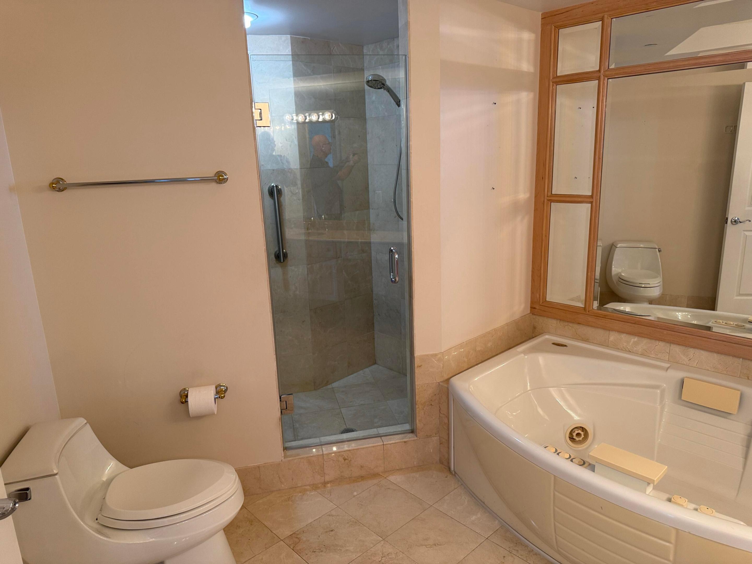 3200 N Ocean Boulevard 2103 Property Photo 15