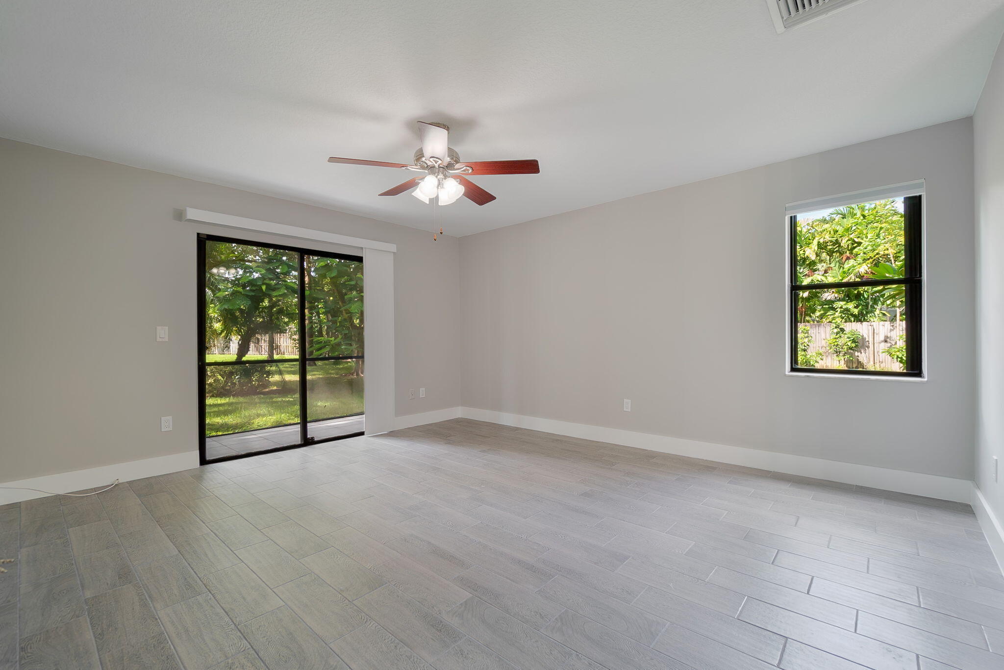 B26046946 Property Photo 15