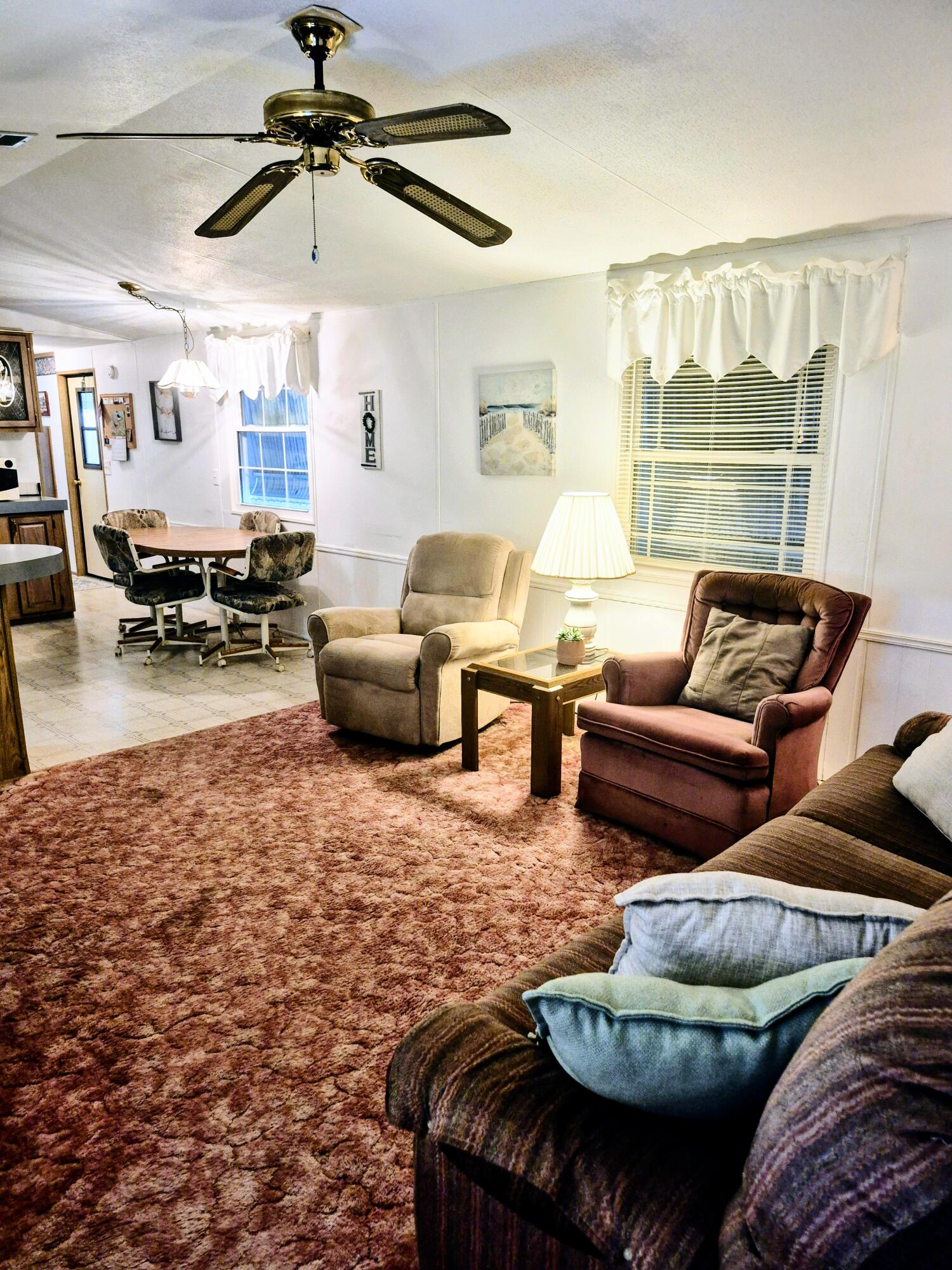1066 Peach Lane Property Photo 6