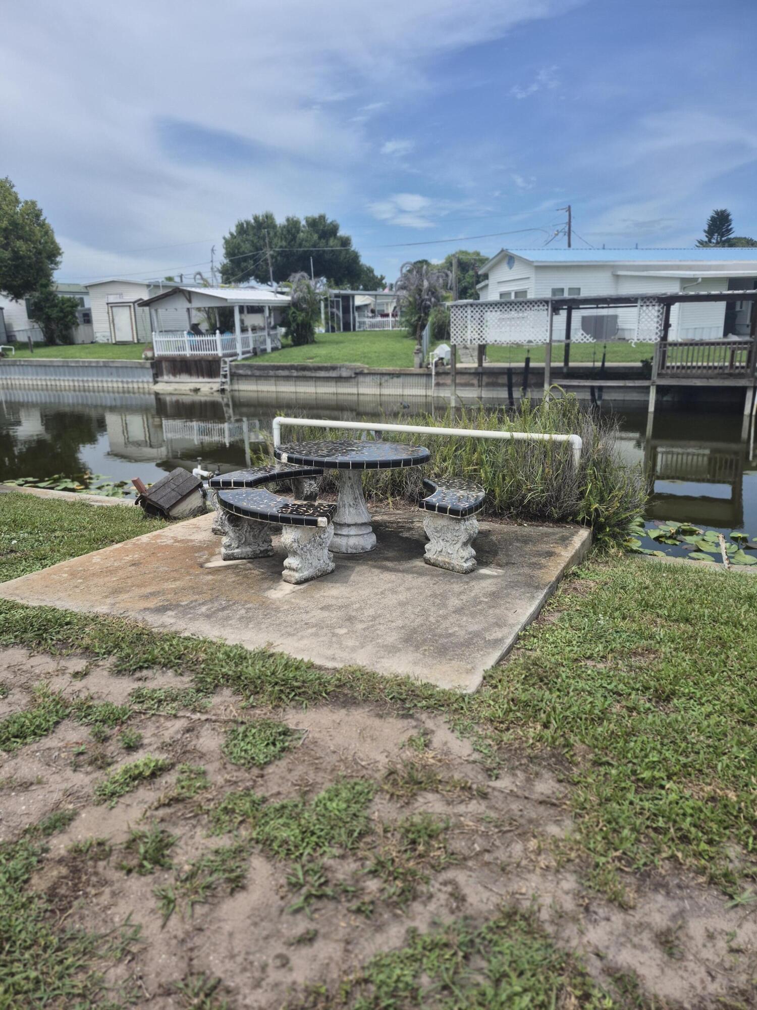 1066 Peach Lane Property Photo 17