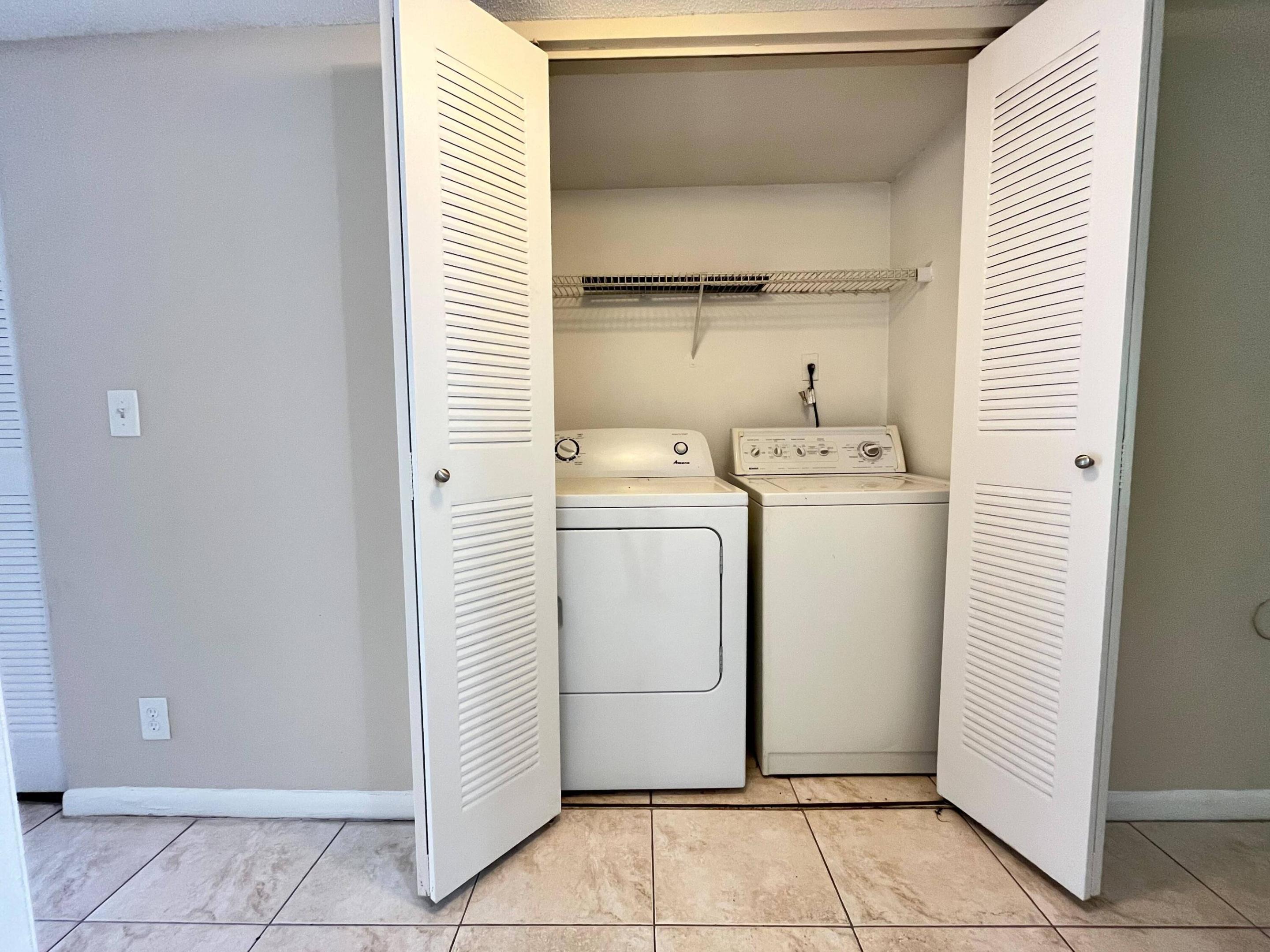 815 W Boynton Beach Boulevard 1-106 Property Photo 5