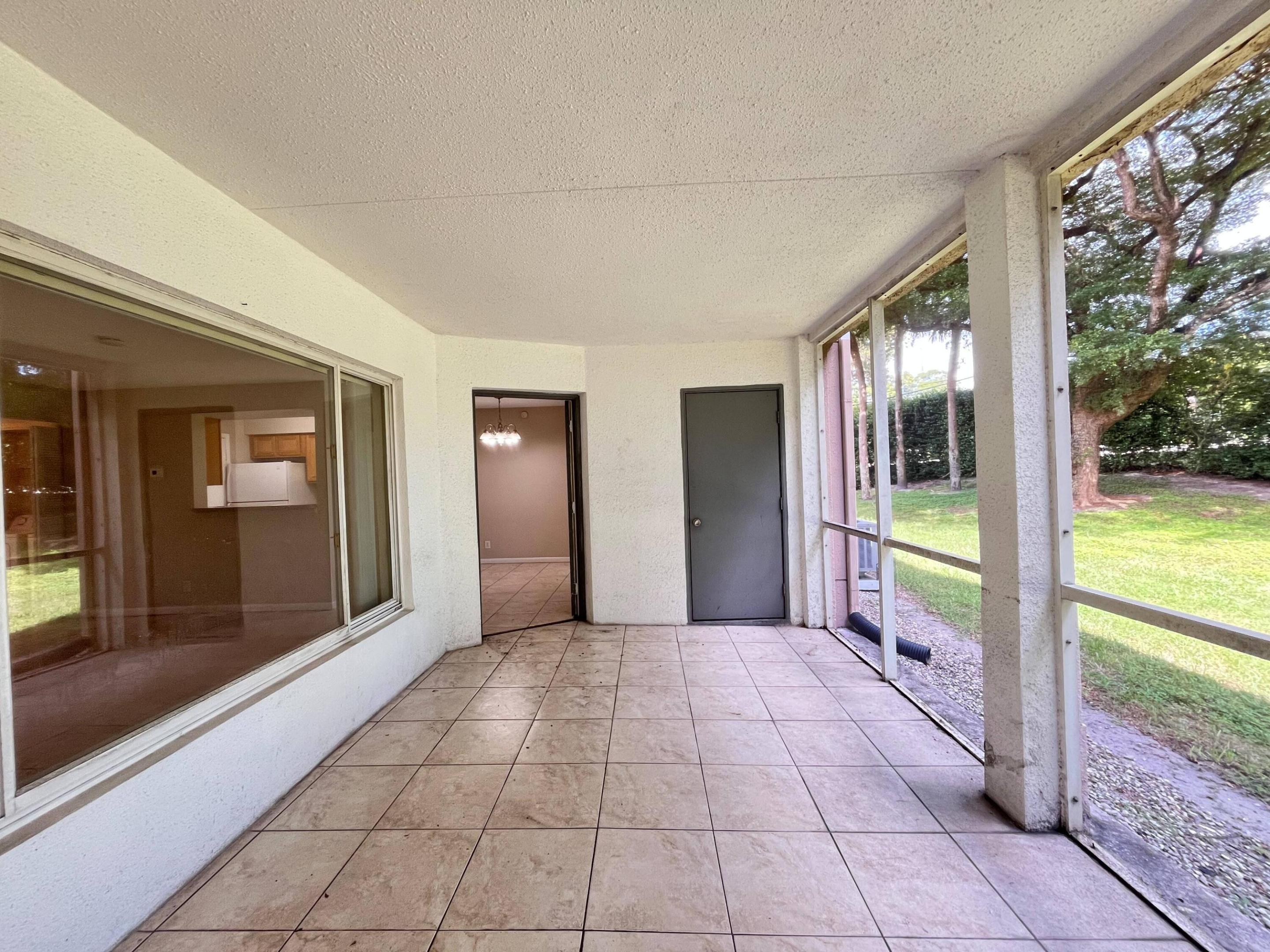 815 W Boynton Beach Boulevard 1-106 Property Photo 8