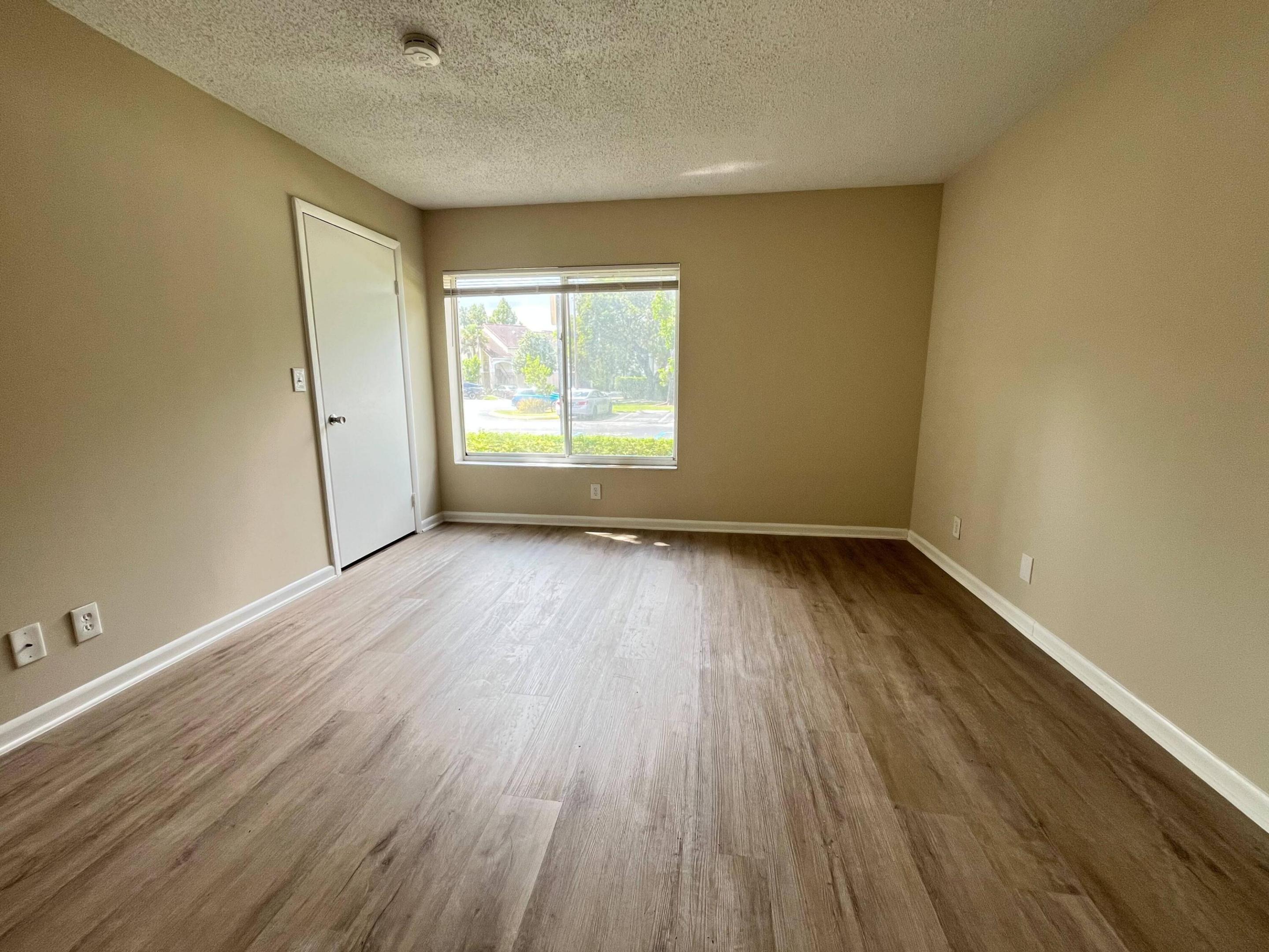 815 W Boynton Beach Boulevard 1-106 Property Photo 17