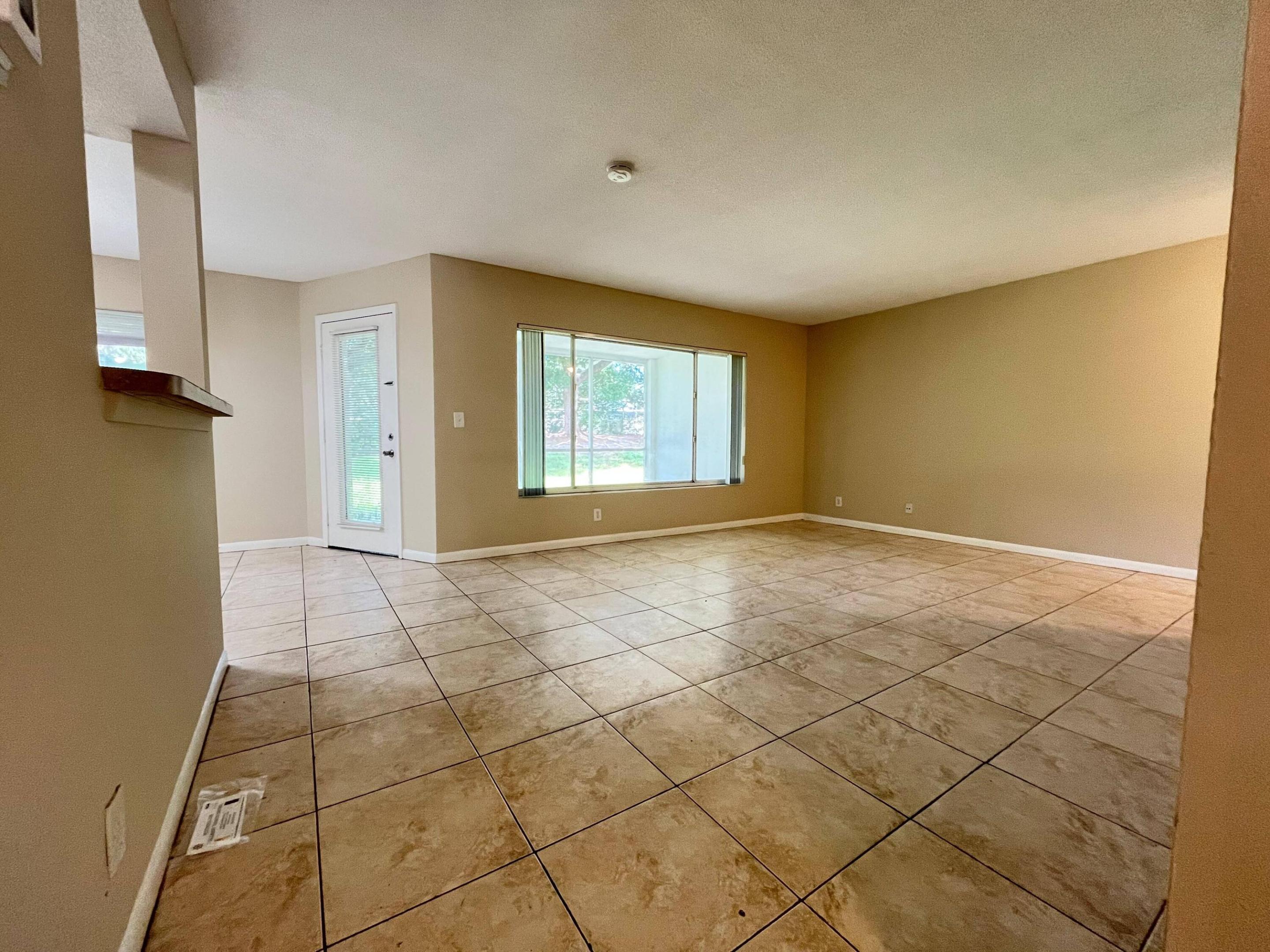 815 W Boynton Beach Boulevard 1-106 Property Photo 22