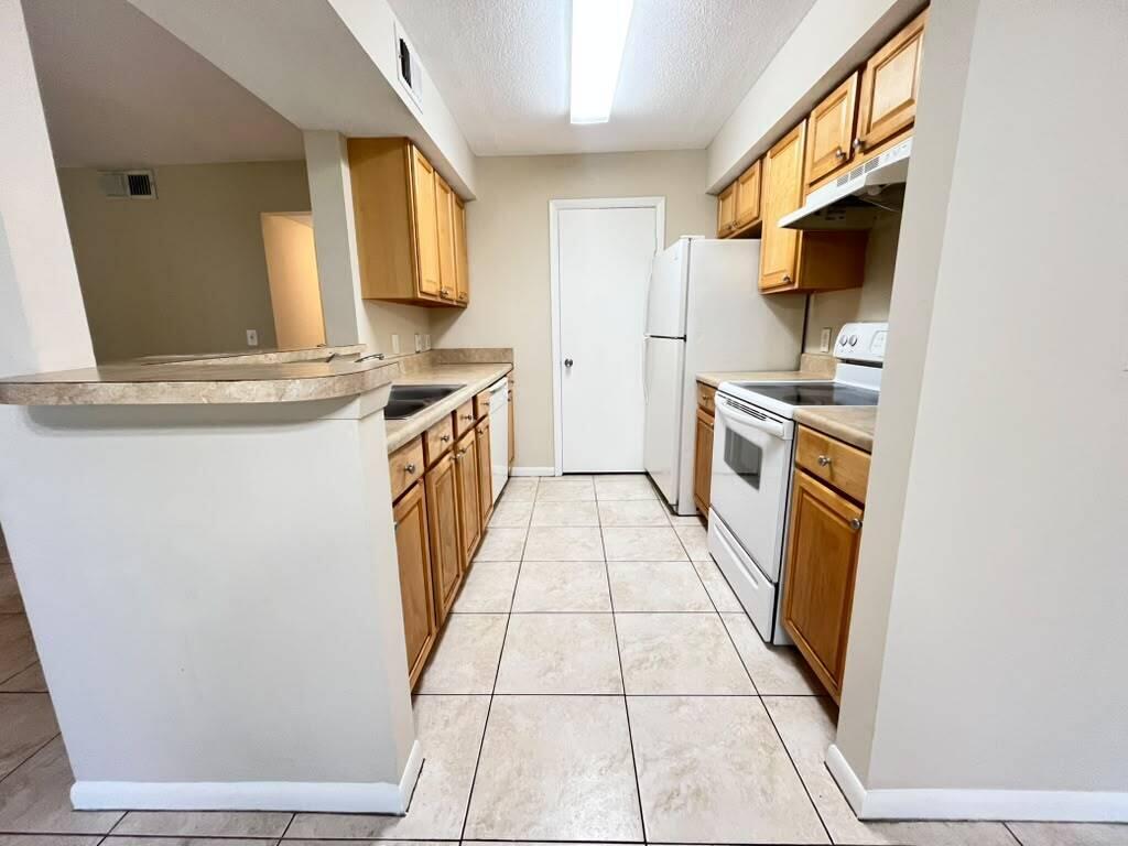 815 W Boynton Beach Boulevard 1-106 Property Photo 26