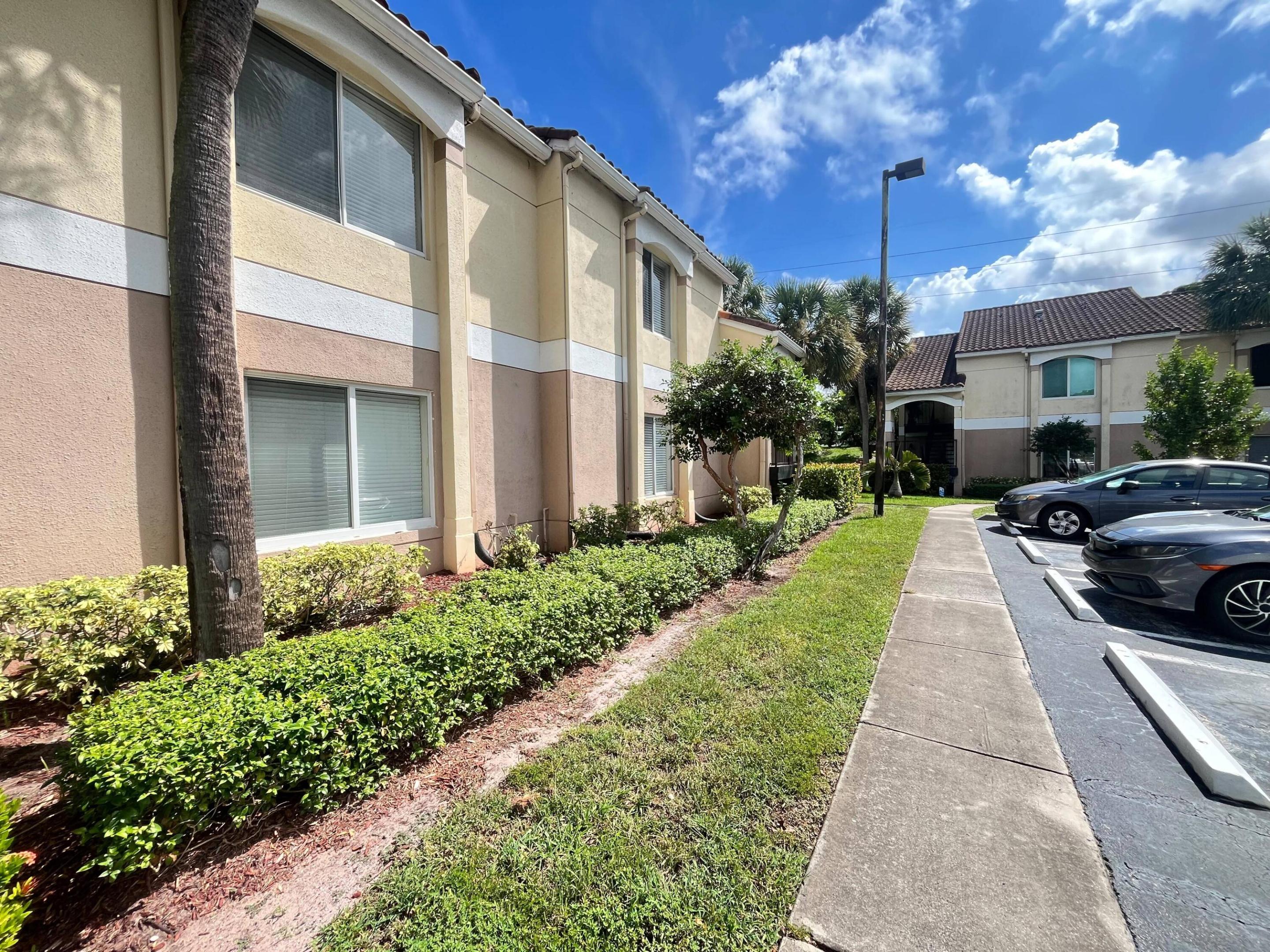 815 W Boynton Beach Boulevard 1-106 Property Photo 30