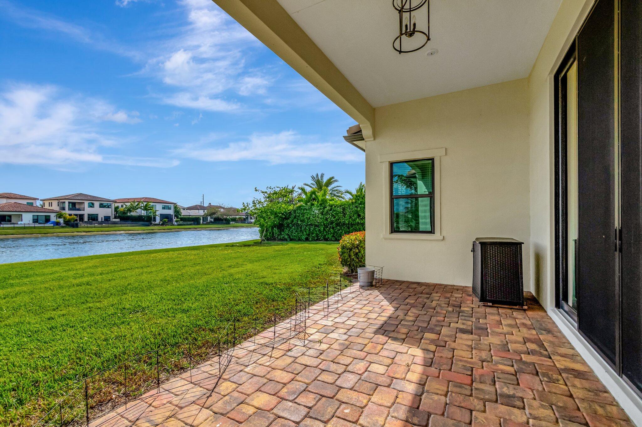 8212 Grand Prix Lane Property Photo 13