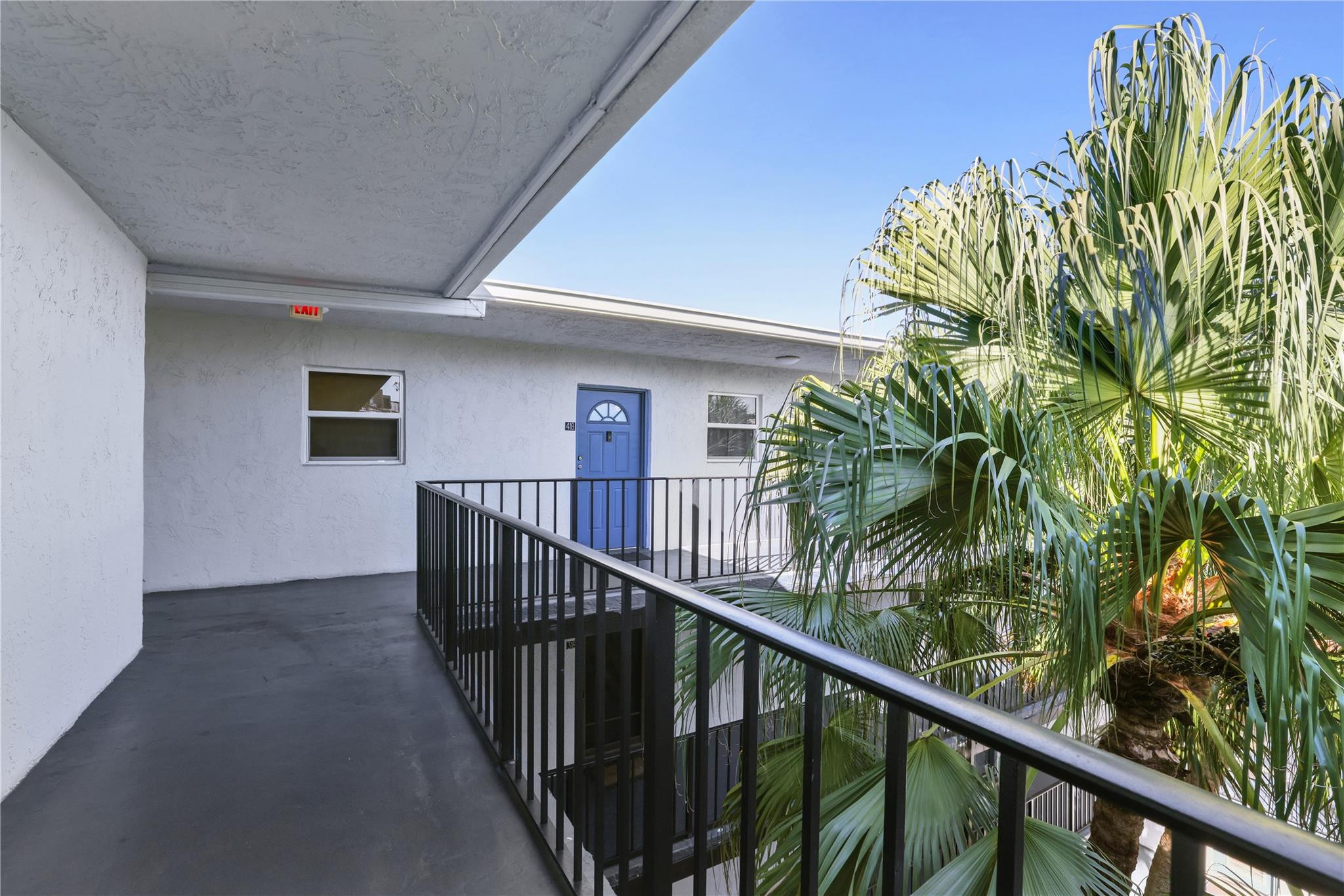 2800 Somerset Drive 418j Property Photo 3