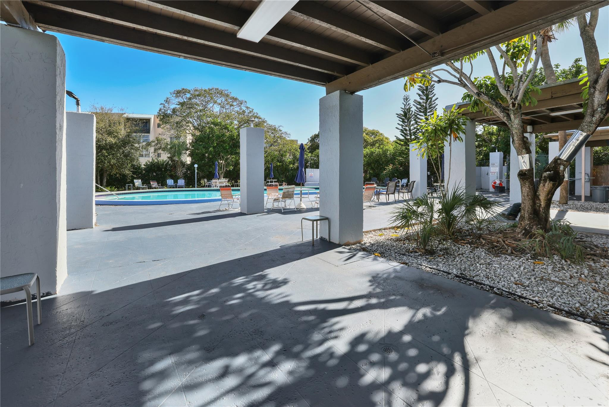 2800 Somerset Drive 418j Property Photo 14