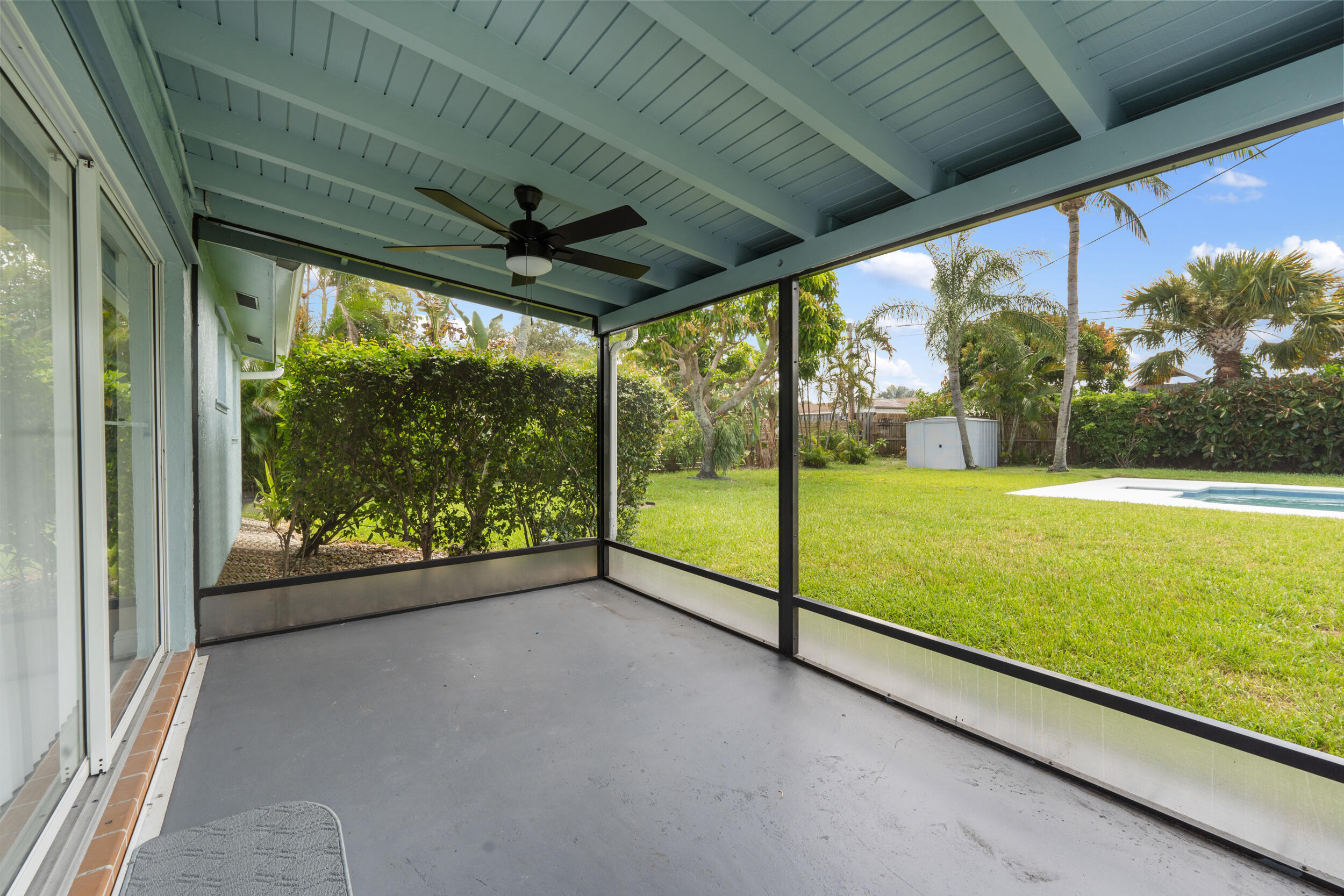 204 Circle E Property Photo 16
