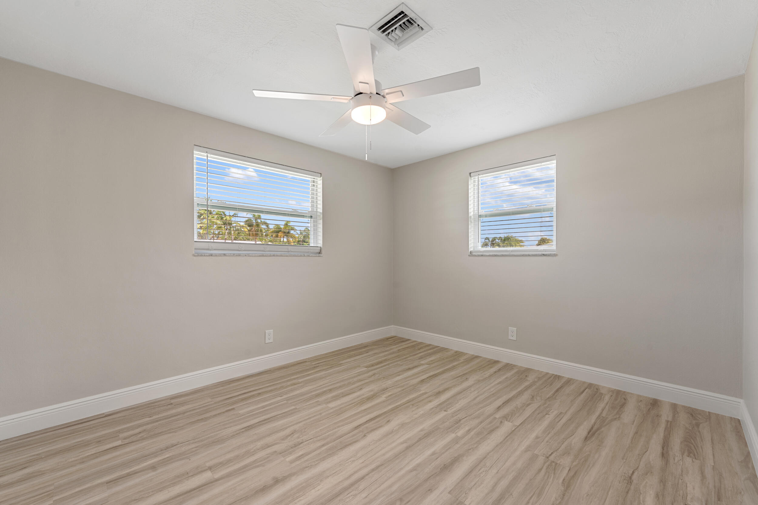 204 Circle E Property Photo 29
