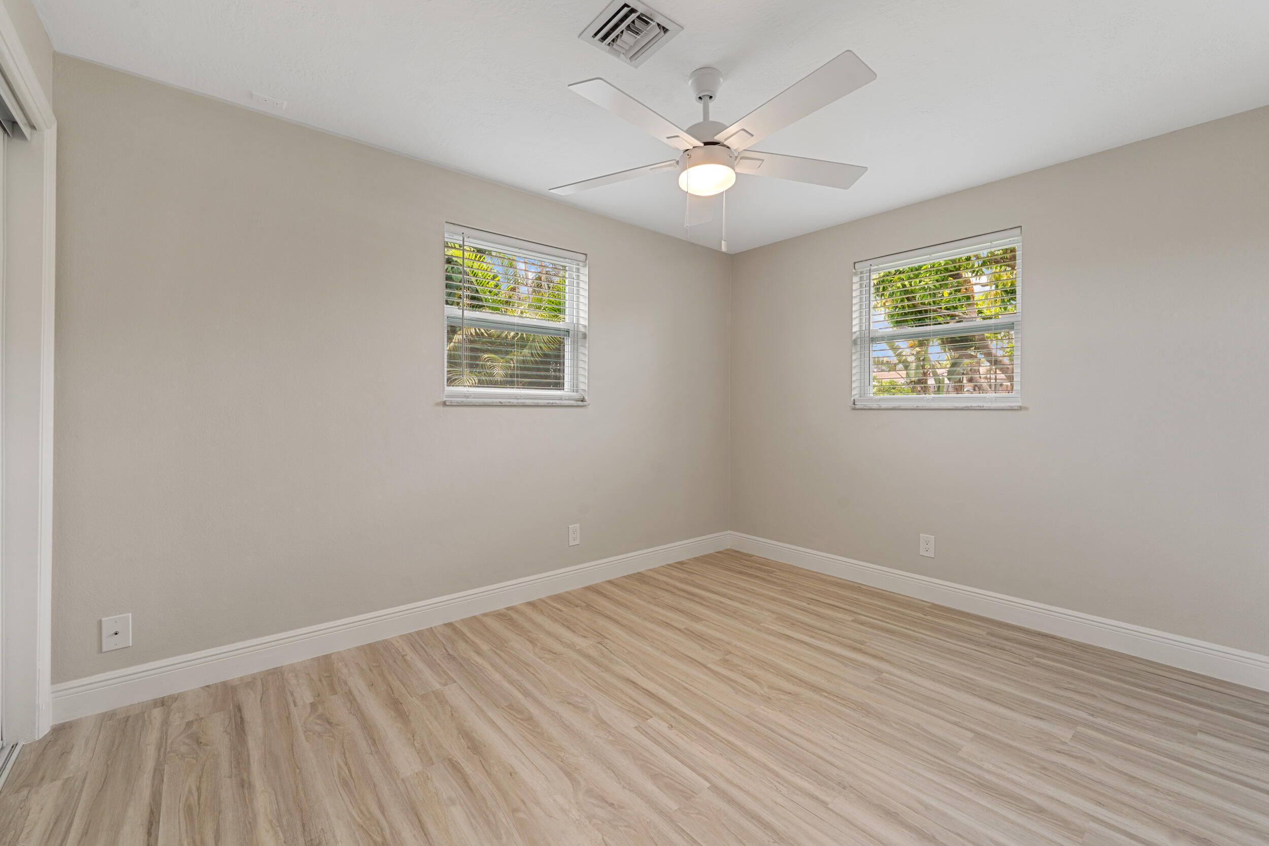 204 Circle E Property Photo 33