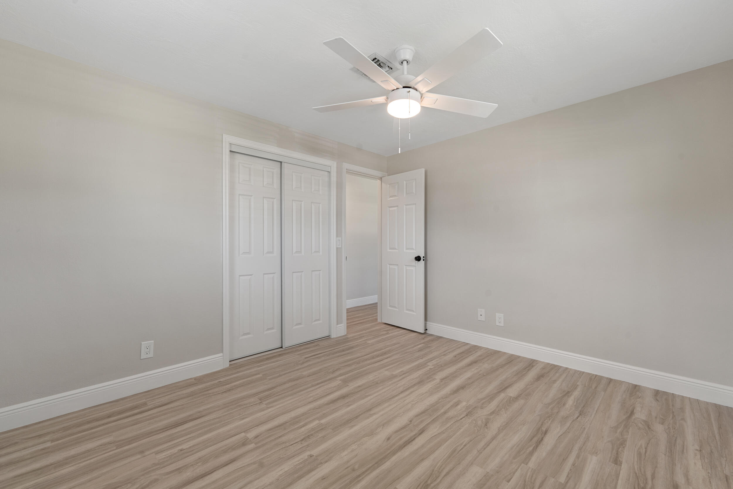 204 Circle E Property Photo 34