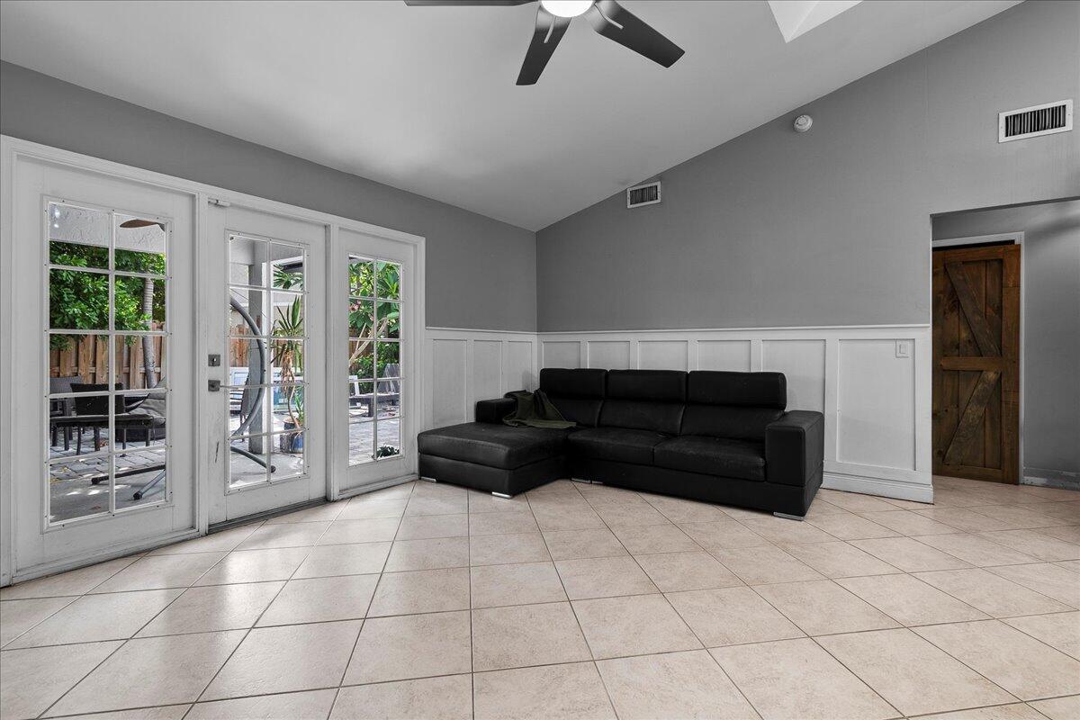 1560 Yachtman Place Property Photo 11
