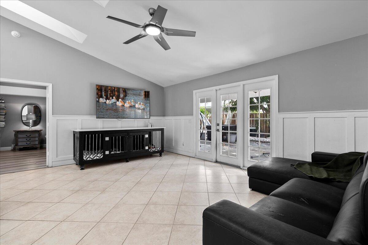 1560 Yachtman Place Property Photo 12
