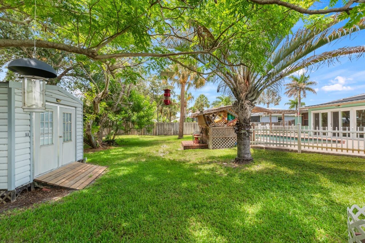 1636 Ne Darlich Avenue Property Photo 44