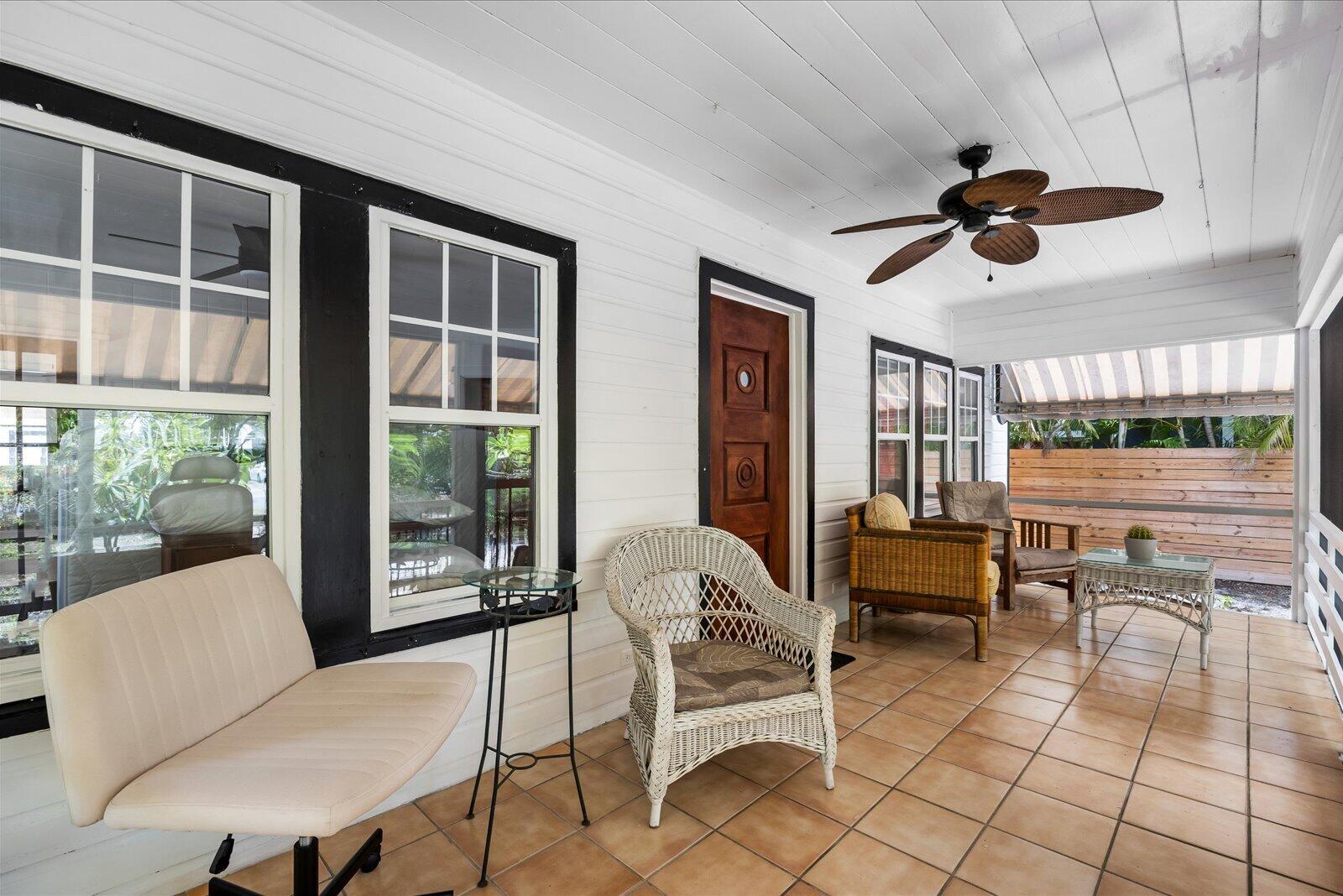 705 Se Stypmann Boulevard Property Photo 3