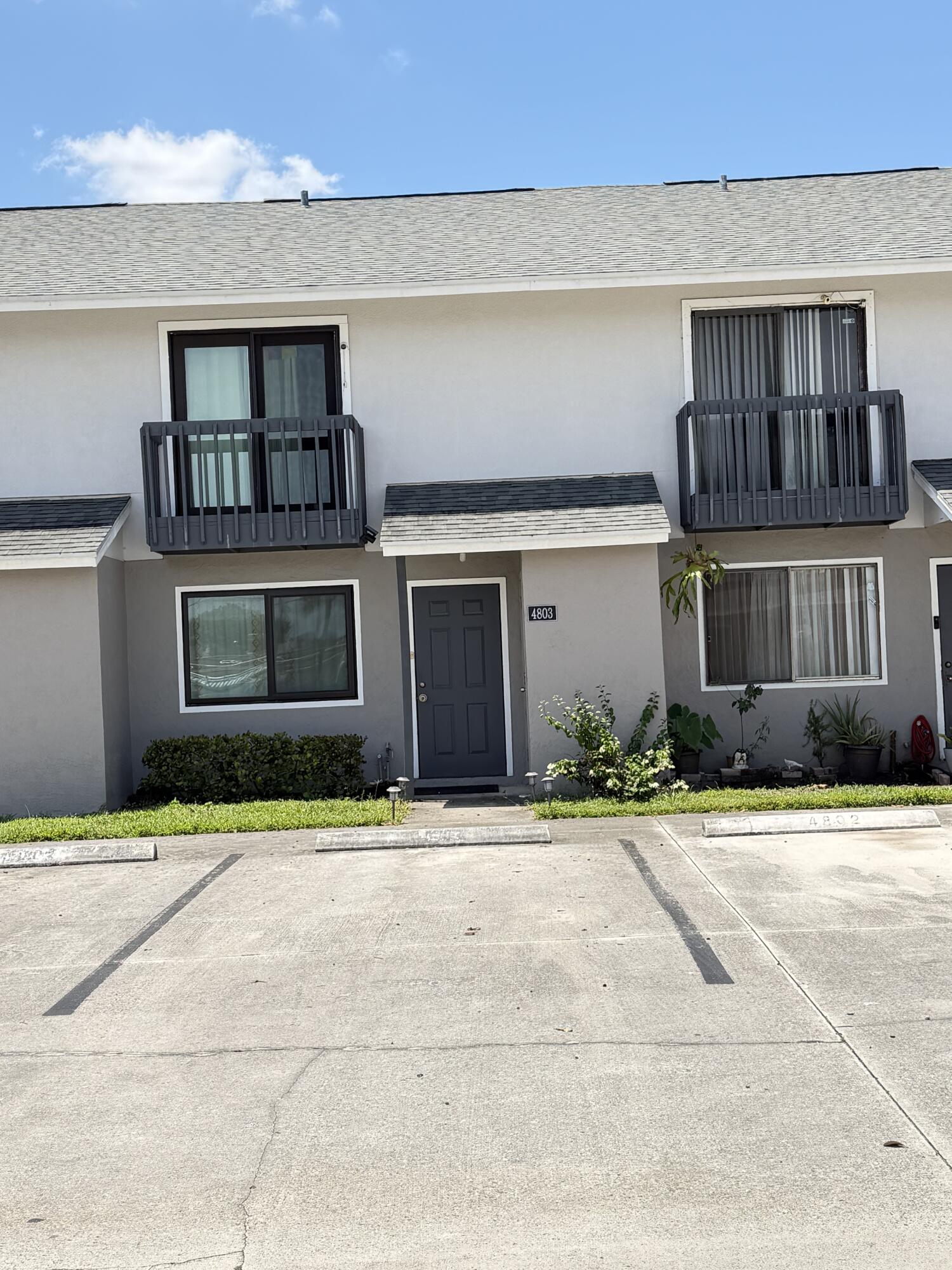 4803 Pier Drive Property Photo 3