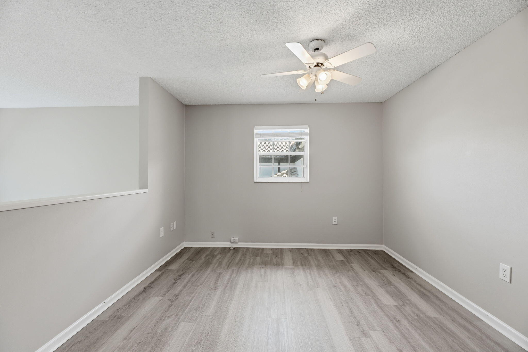 5477 Nw 44th Way Property Photo 16