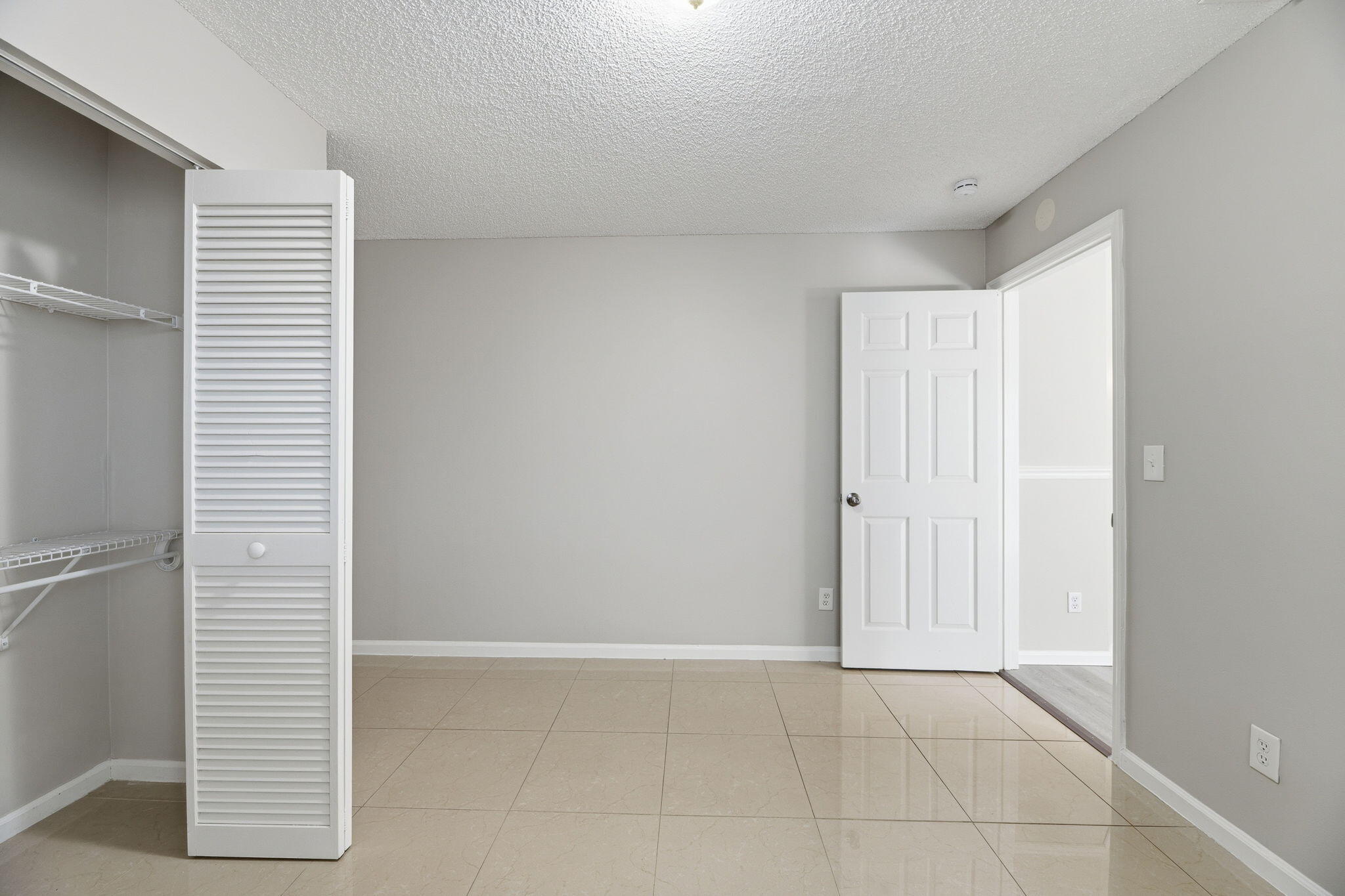 5477 Nw 44th Way Property Photo 18