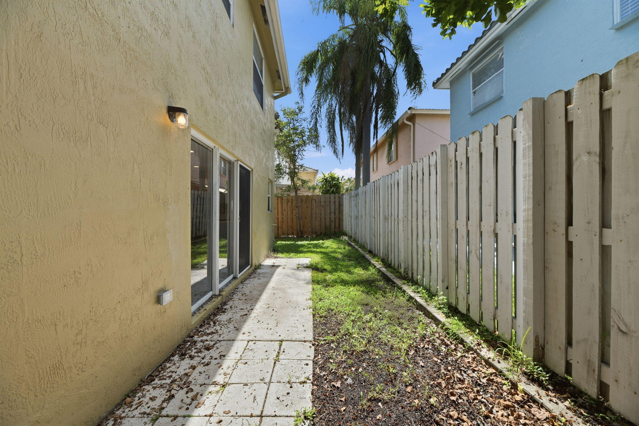 5477 Nw 44th Way Property Photo 33