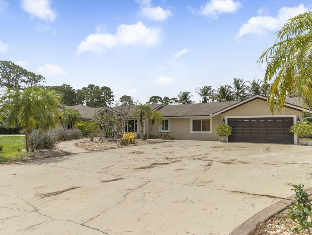 13676 N 85th Road N Property Photo 4