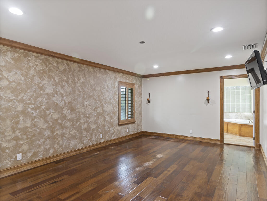 13676 N 85th Road N Property Photo 17