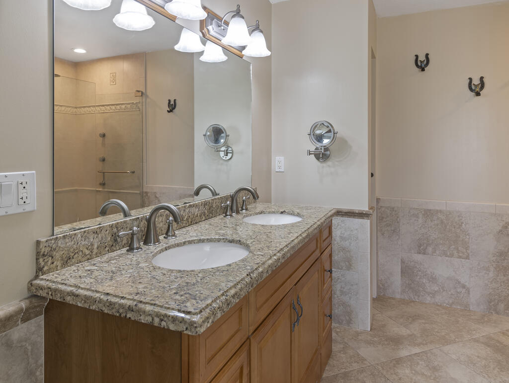 13676 N 85th Road N Property Photo 19