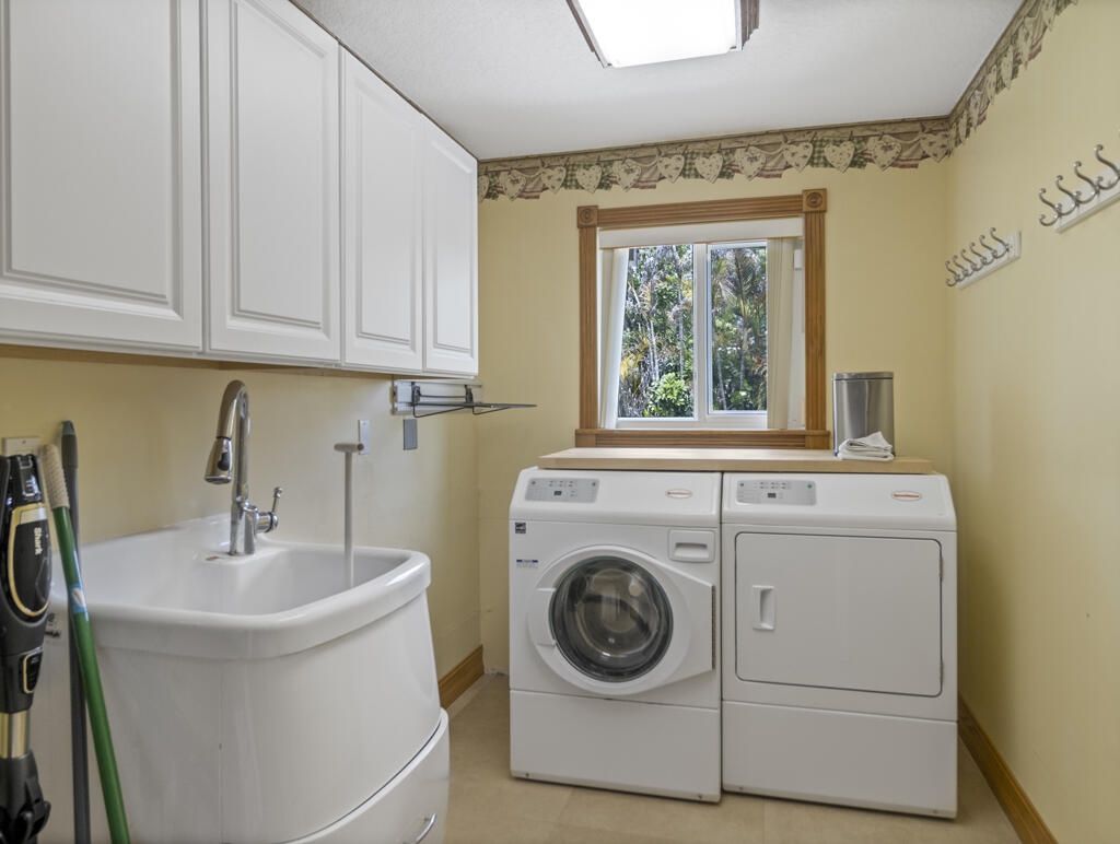 13676 N 85th Road N Property Photo 27