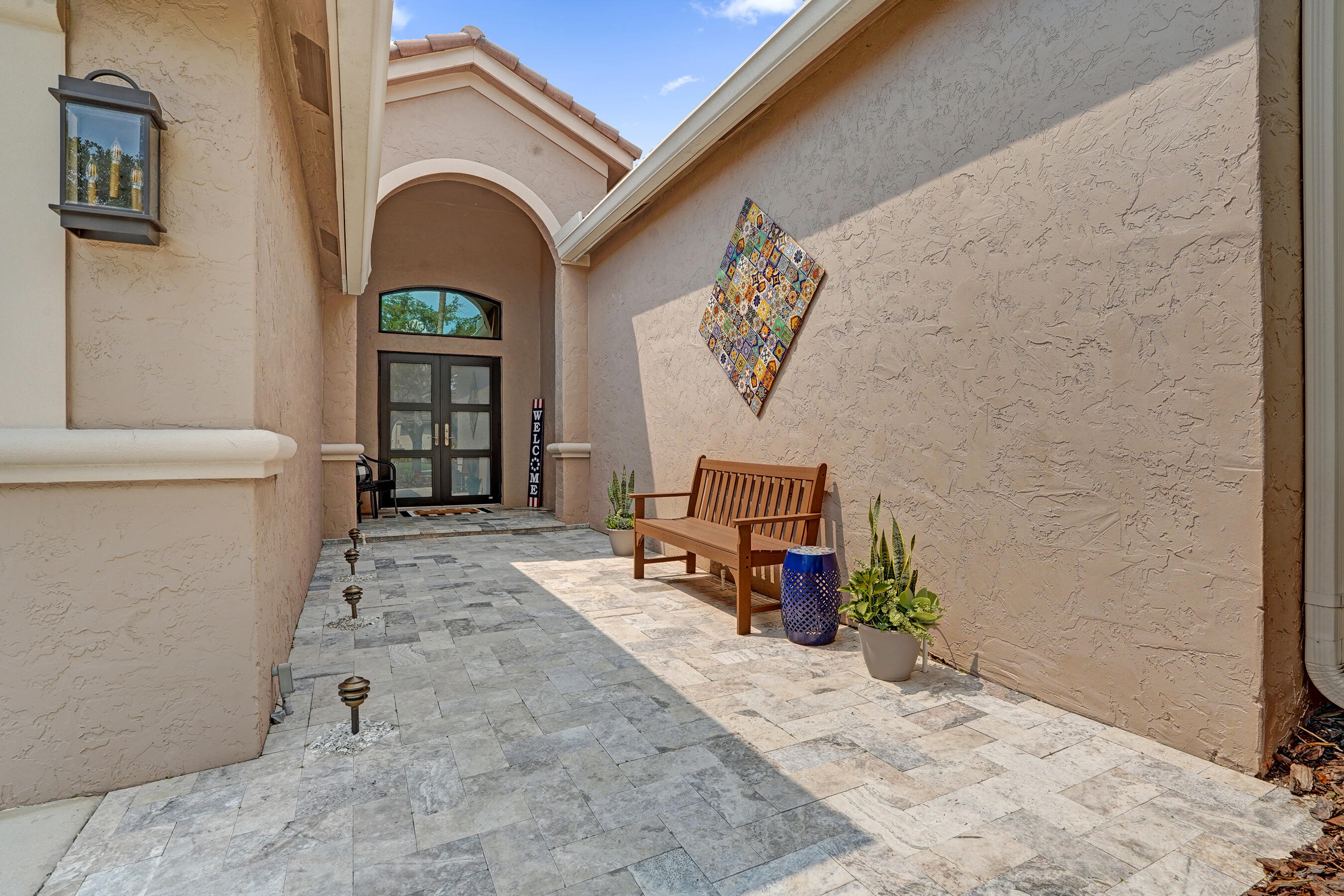 706 Tulip Circle Property Photo 4