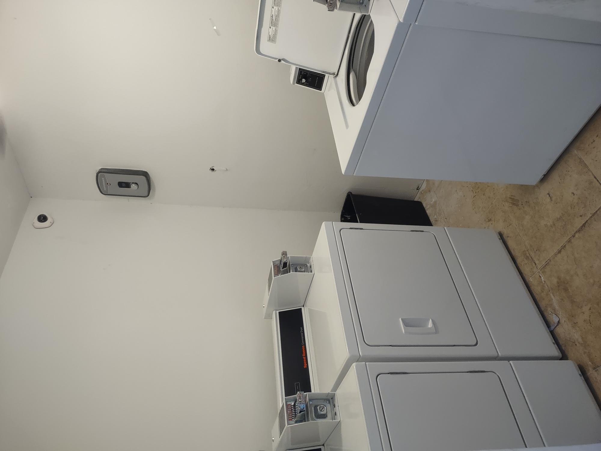 1444 Windsor Court 1 Property Photo 12