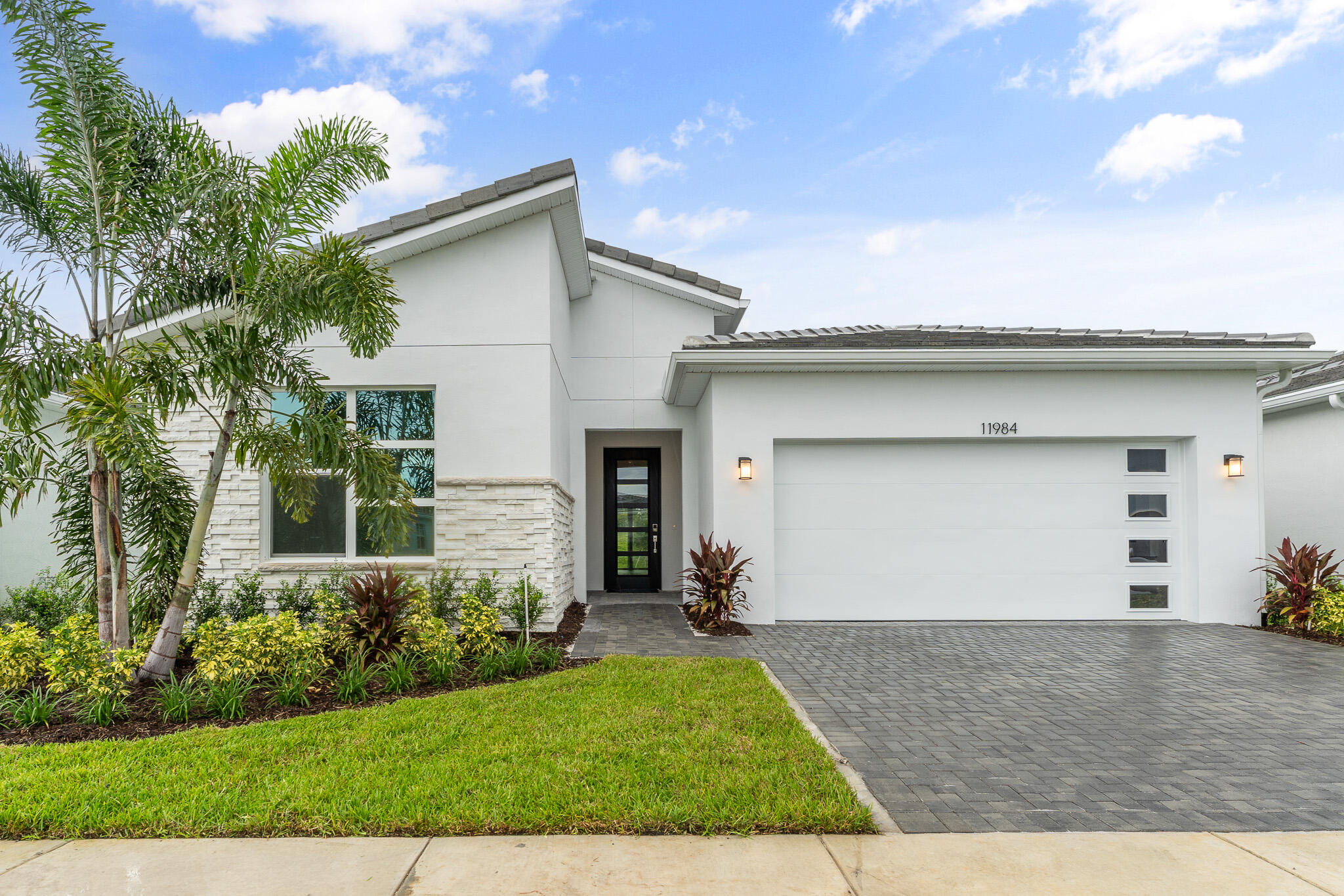 11984 Sw Pantone Street Property Photo 1