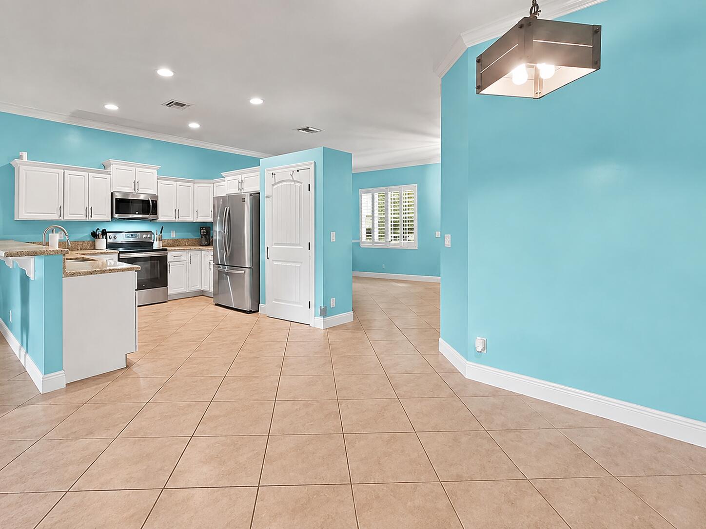 18310 42nd Road N Property Photo 12