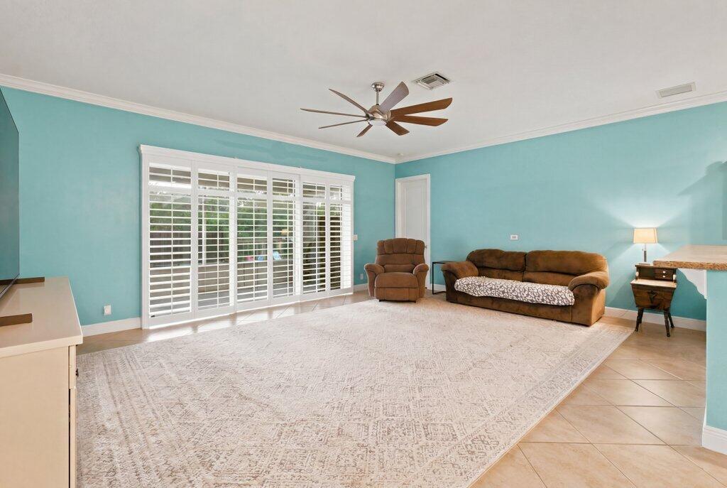 18310 42nd Road N Property Photo 17