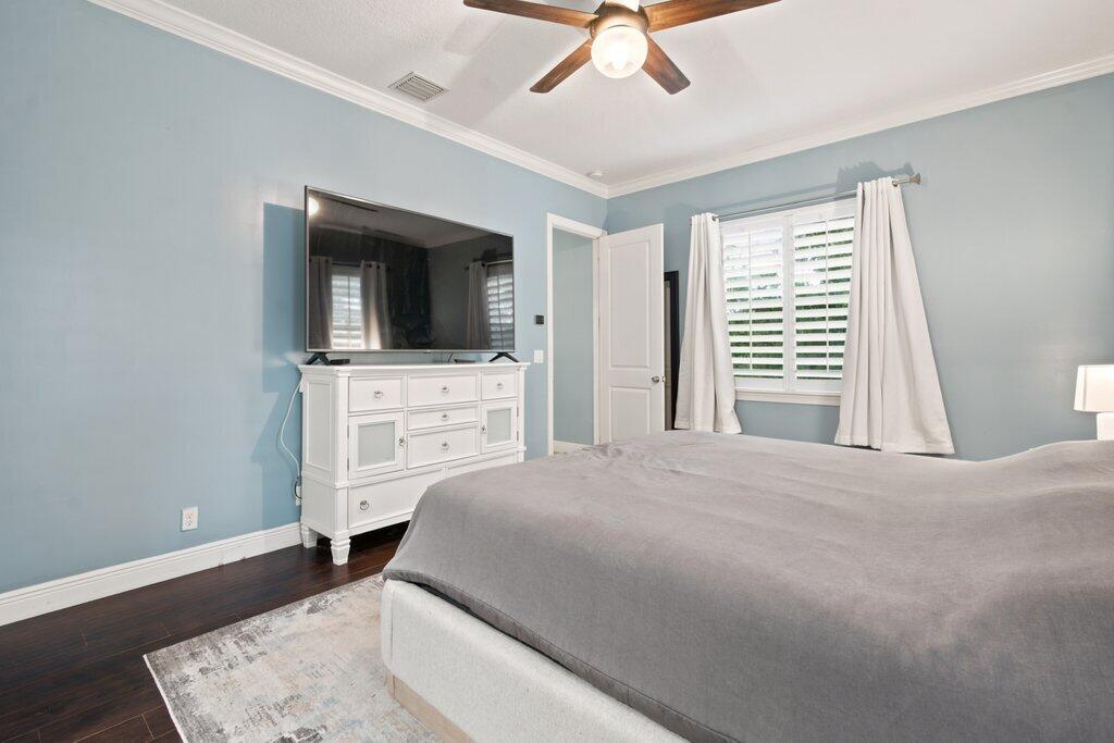 18310 42nd Road N Property Photo 21