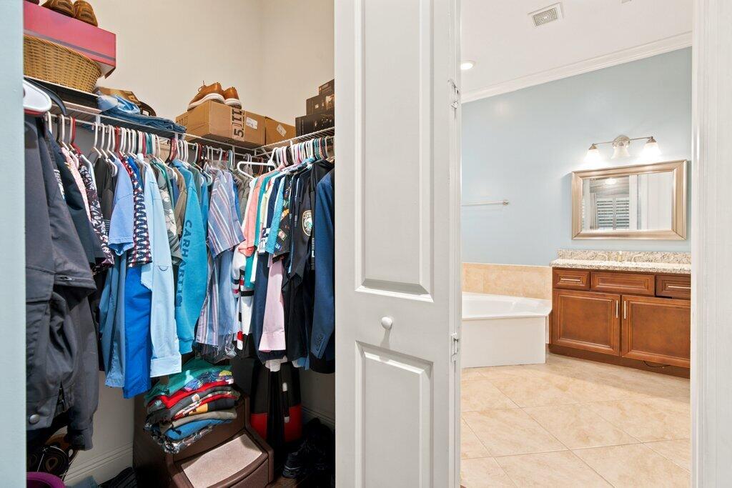 18310 42nd Road N Property Photo 25