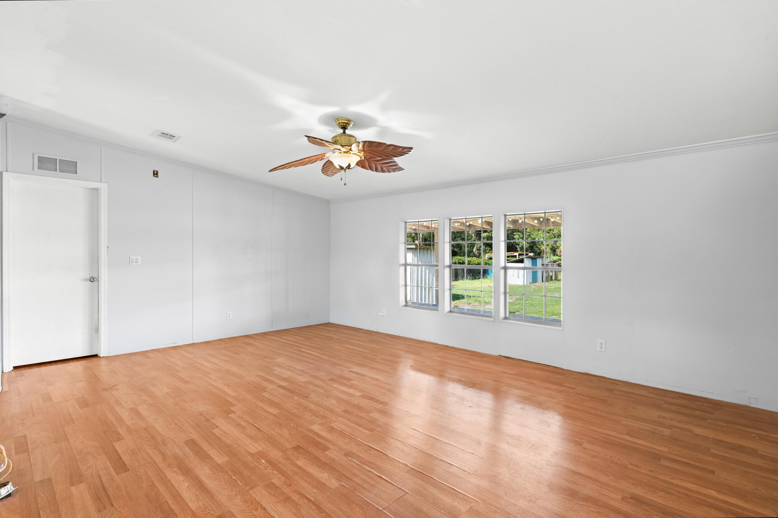 170 S Lindero Street Property Photo 13