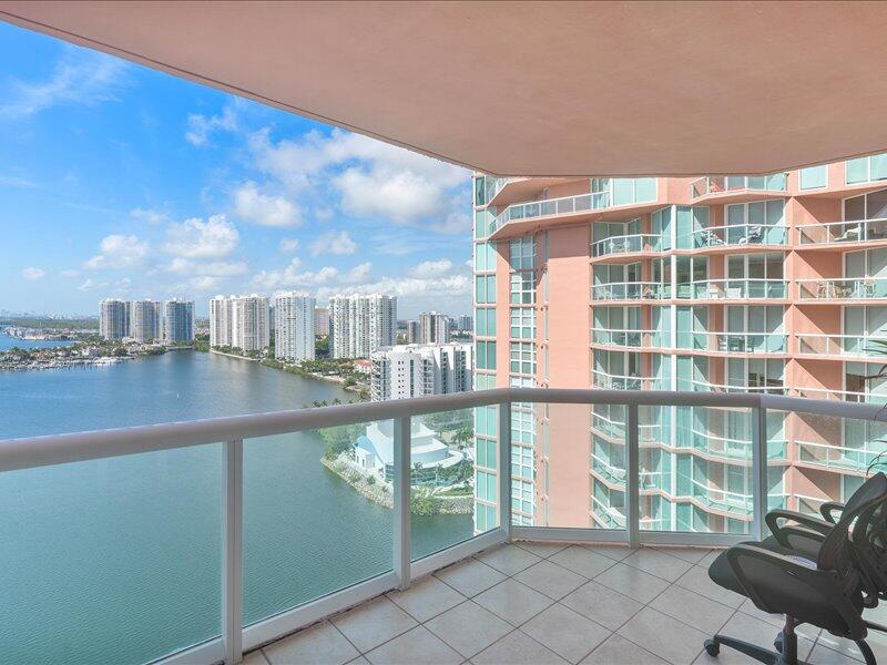 3370 Sw Hidden Bay Drive 2409 Property Photo 17