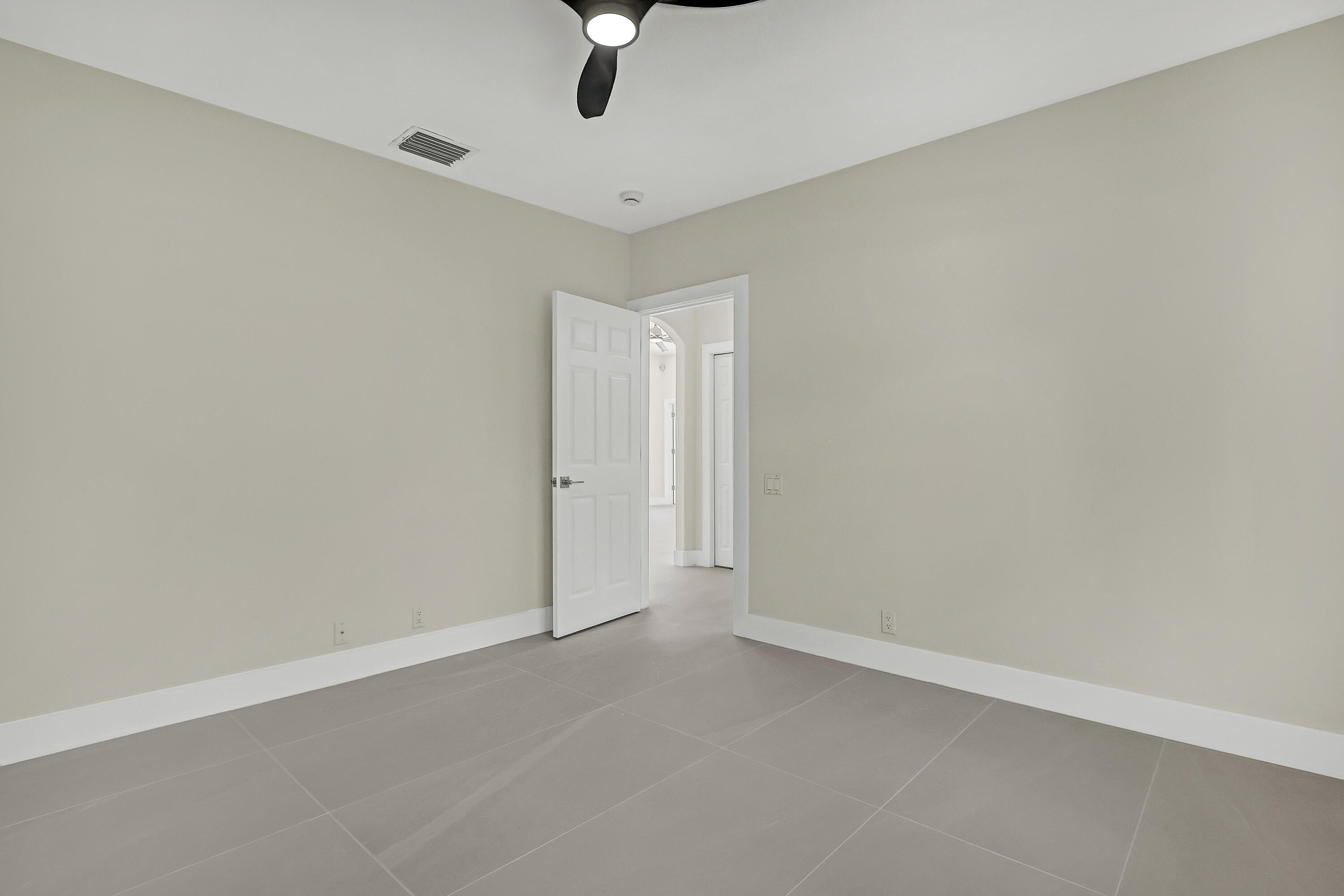 121 Olympus Way Property Photo 44