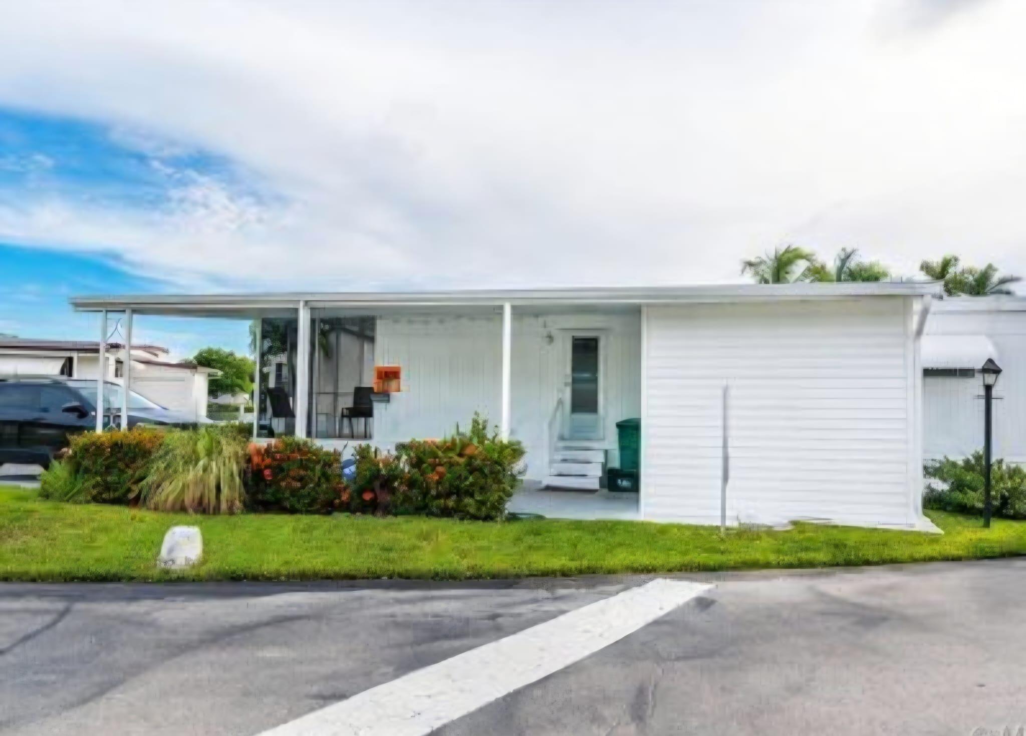 3302 Lake Street Property Photo 4