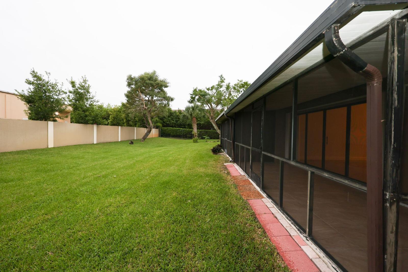 10127 E Boca Bend E B2 Property Photo 13