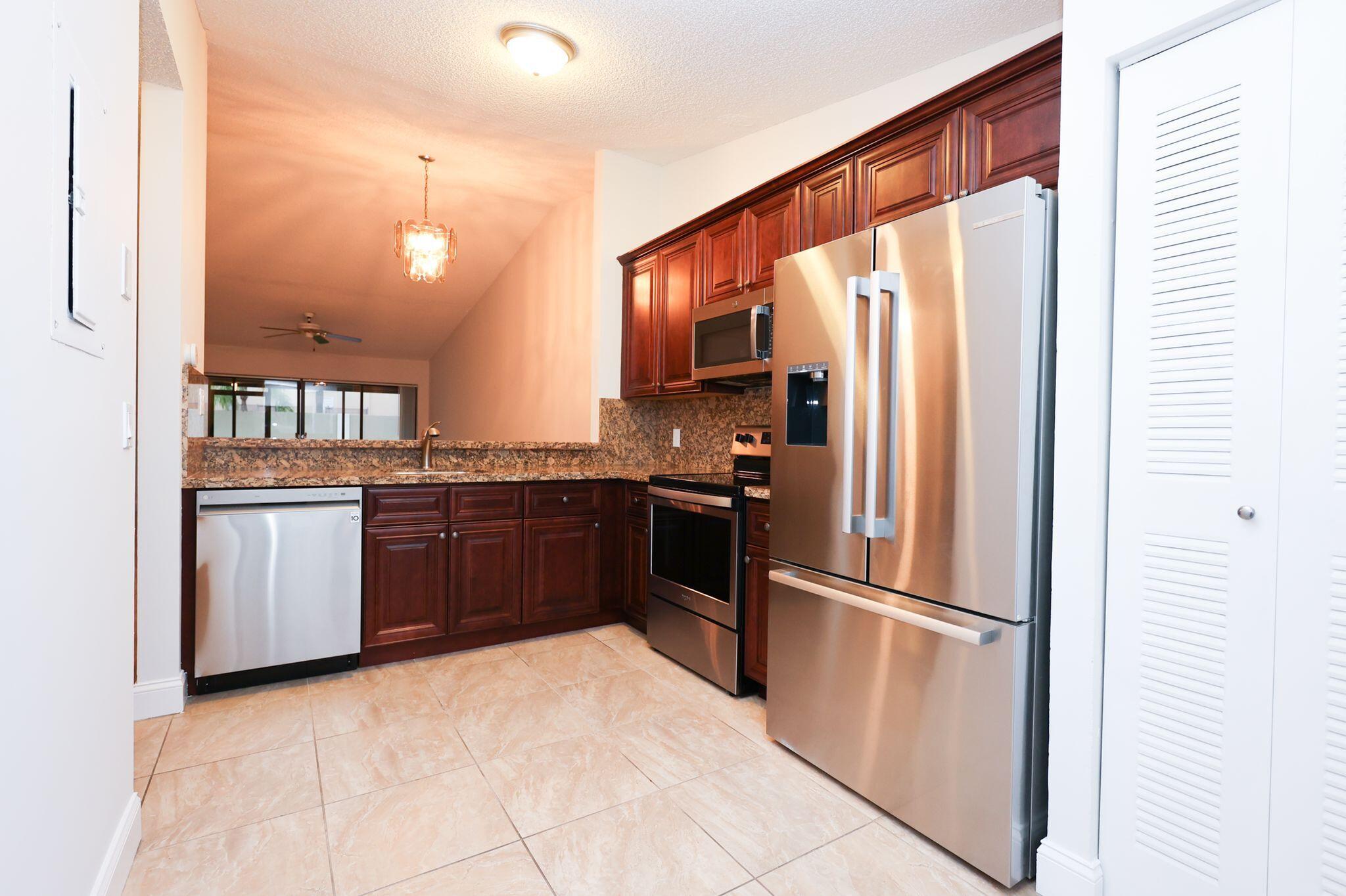 10127 E Boca Bend E B2 Property Photo 28