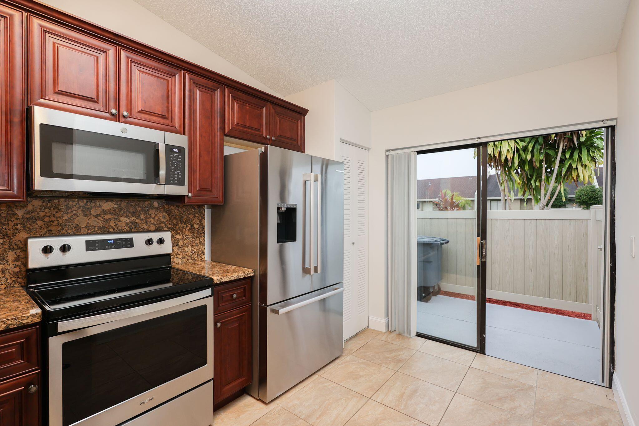 10127 E Boca Bend E B2 Property Photo 32