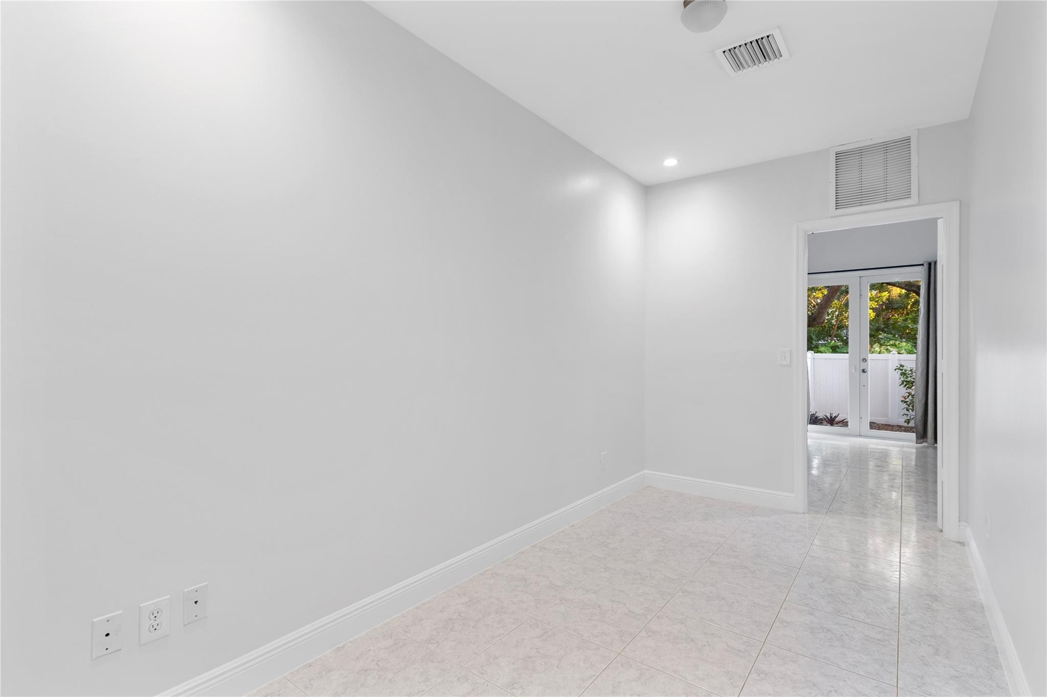 316 Sw 16th Street B Property Photo 18