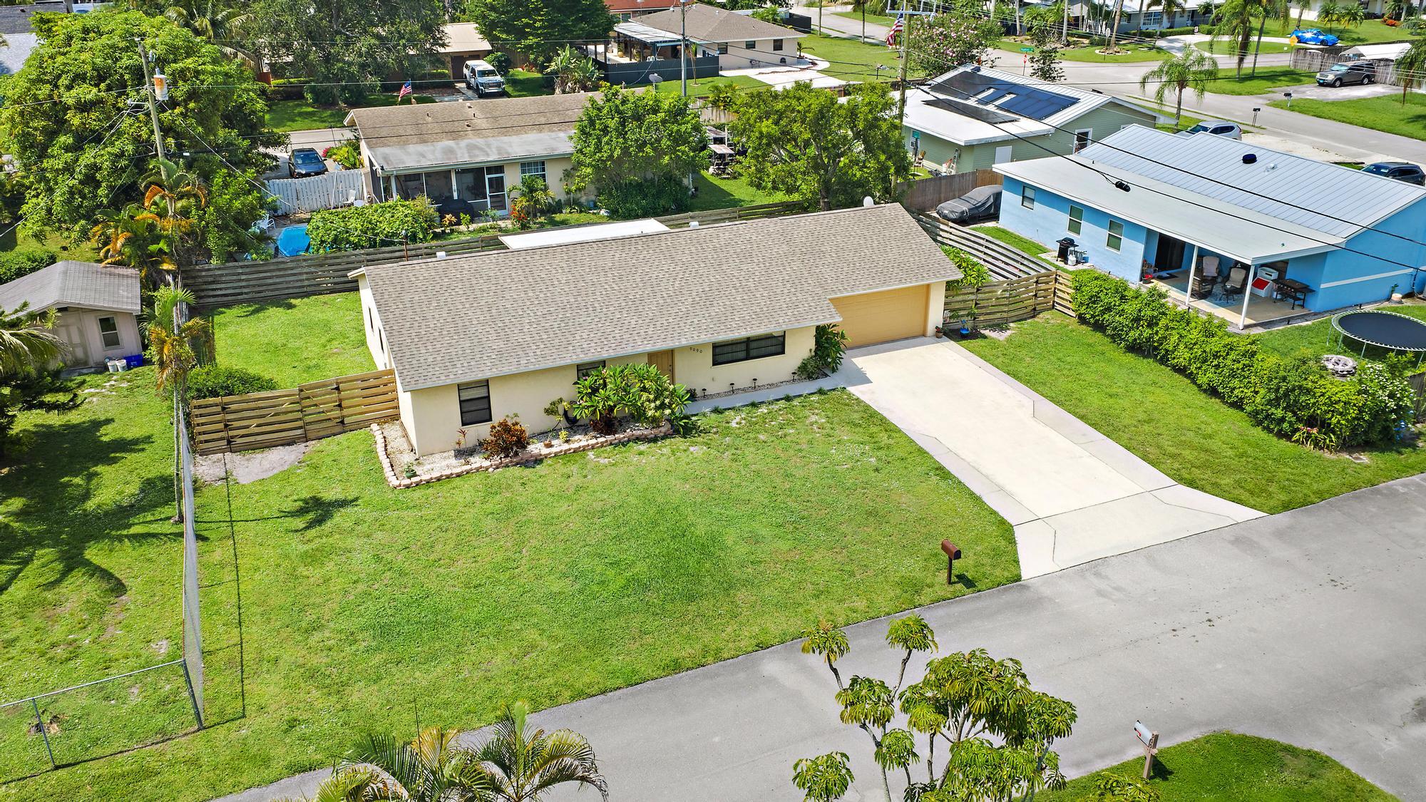 9090 Palladium Place Property Photo 5