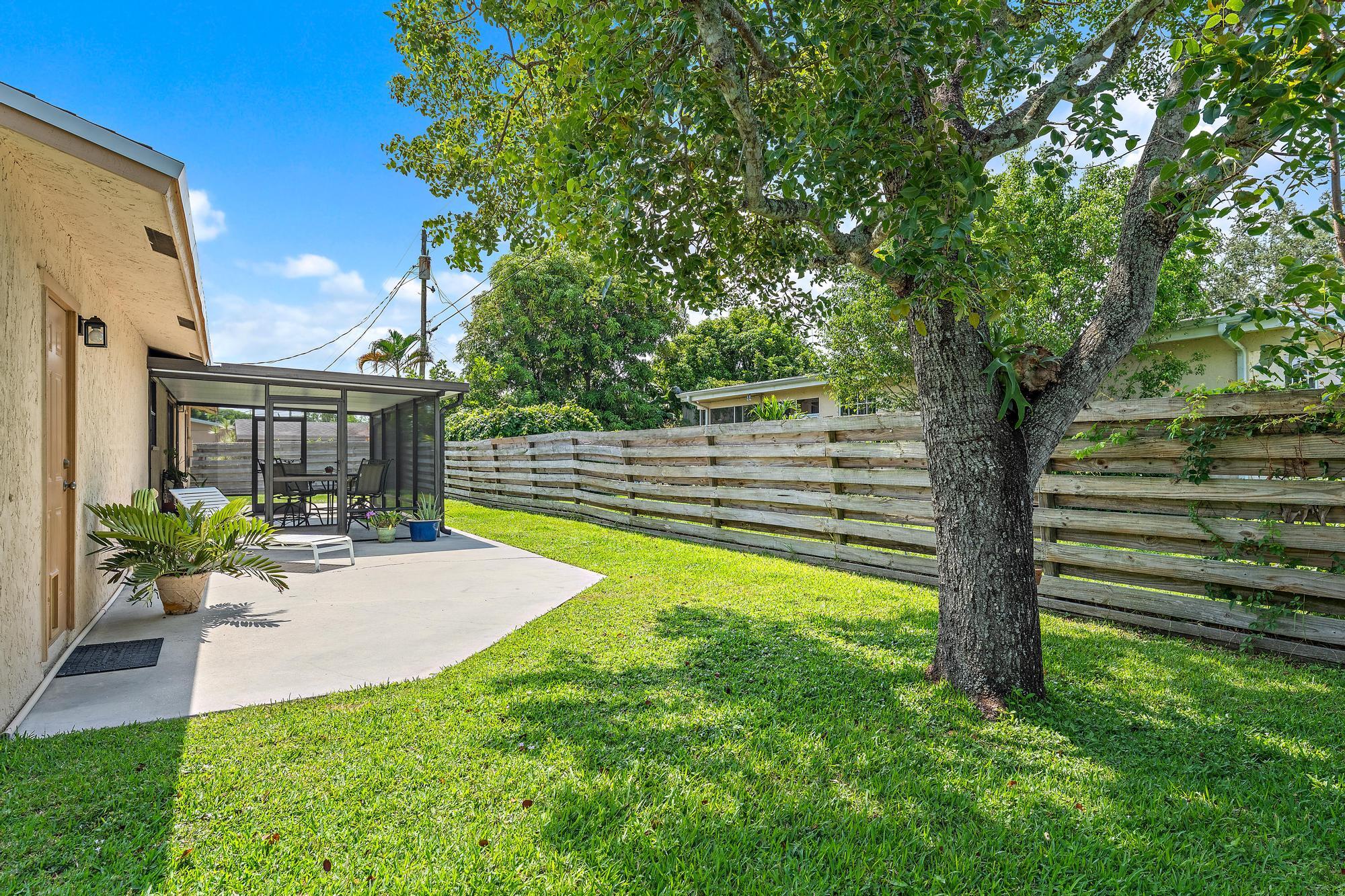 9090 Palladium Place Property Photo 10