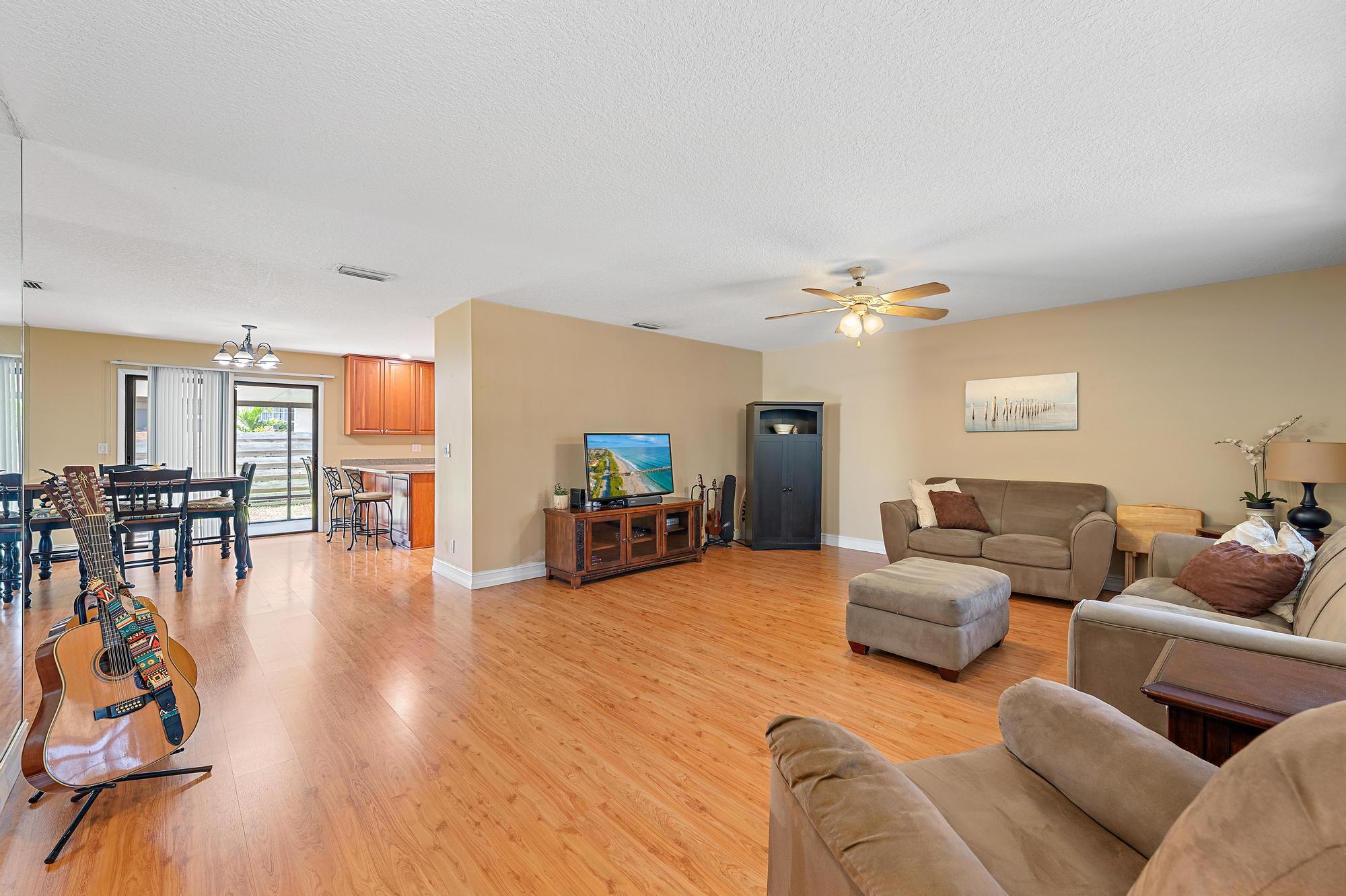 9090 Palladium Place Property Photo 12