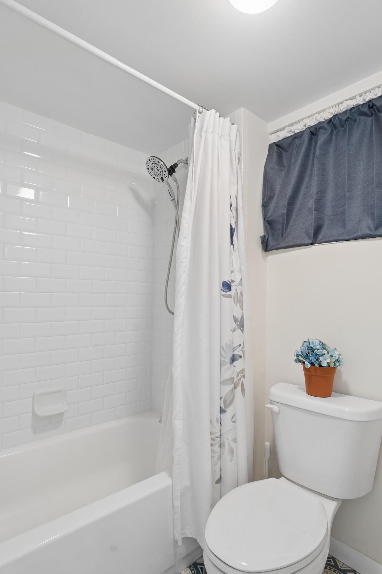 5570 Tamberlane Circle 130 Property Photo 17
