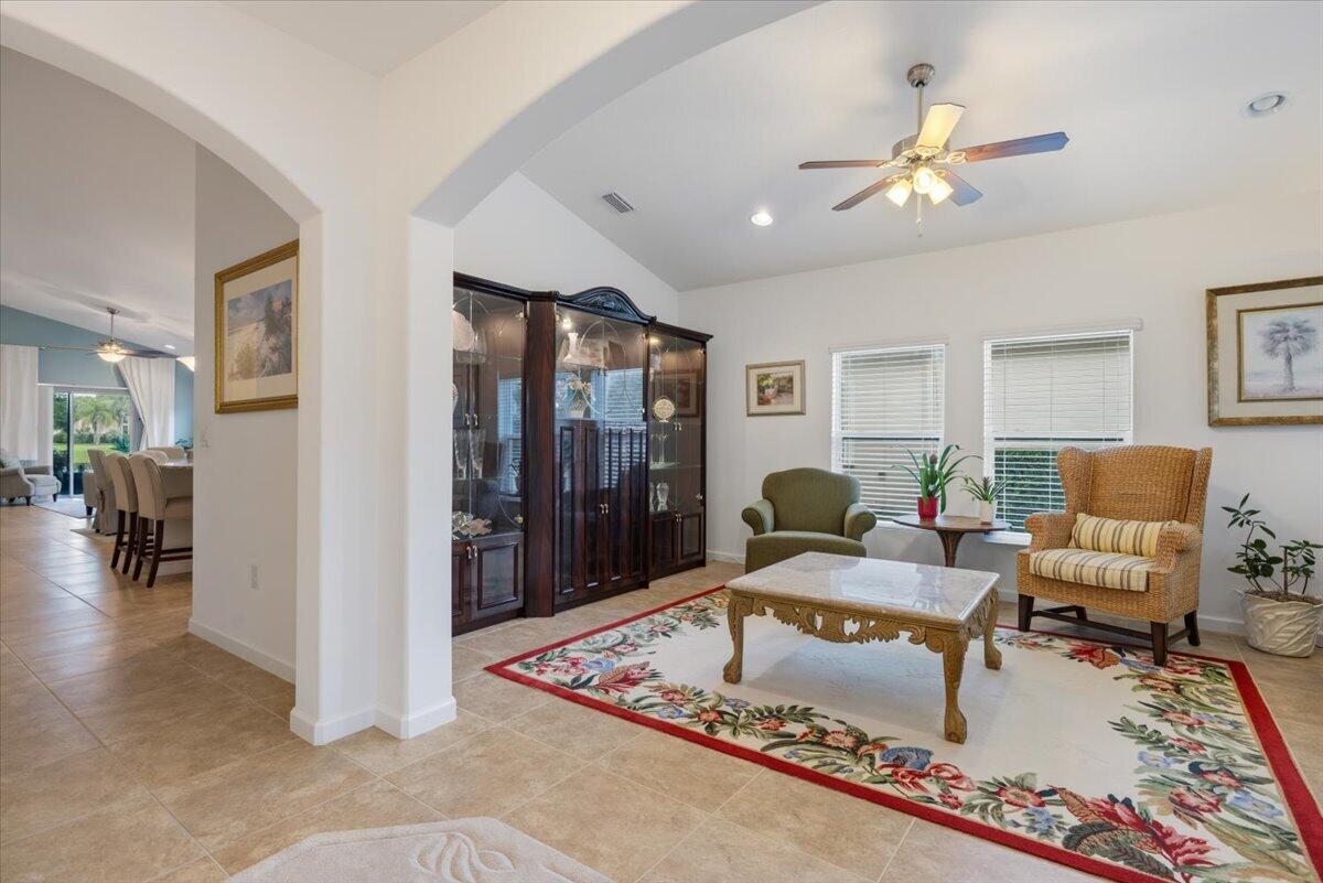 2024 Albany Terrace Sw Property Photo 4